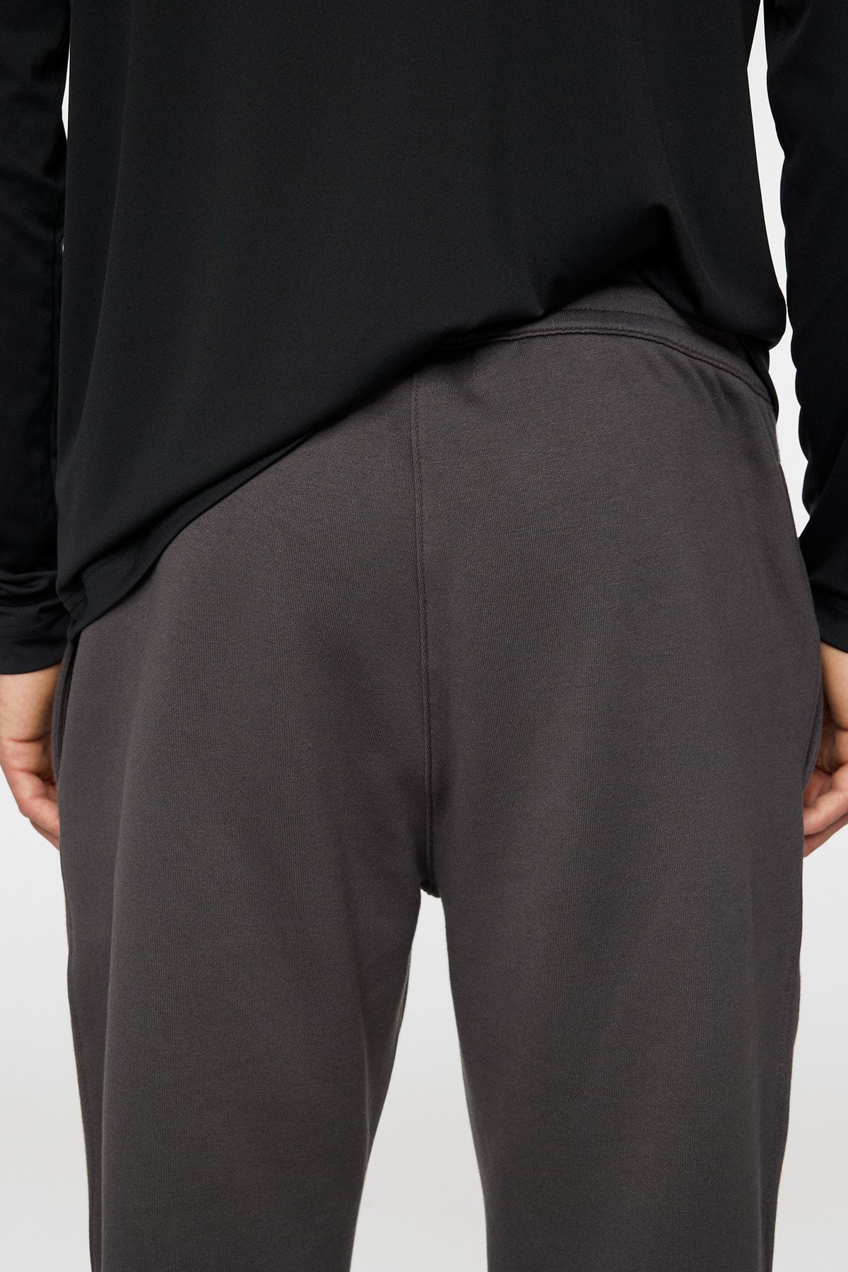 Alpha Sweatpant in Asphalt by J.Lindeberg