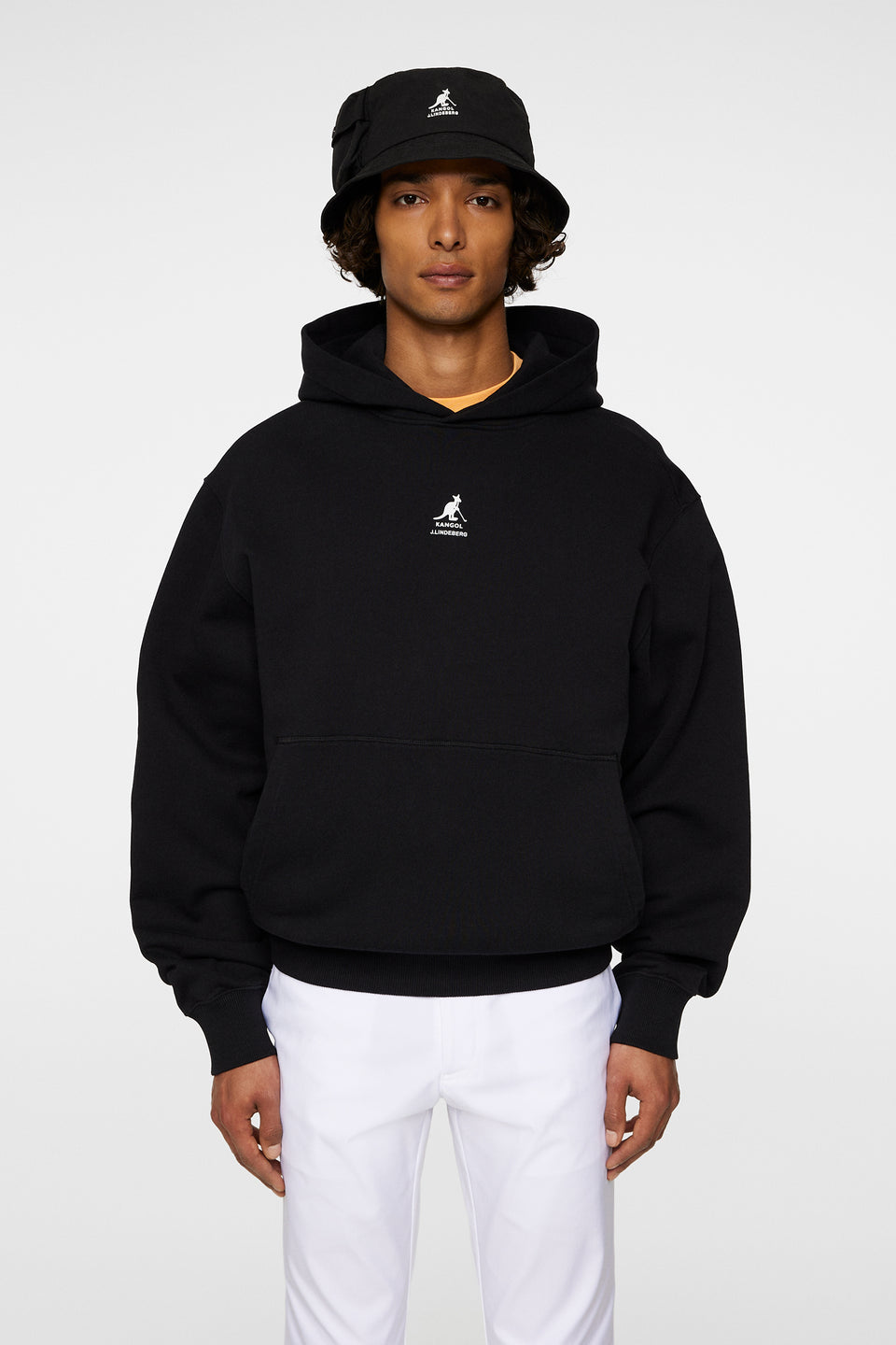 Roberto Hoodie / Black