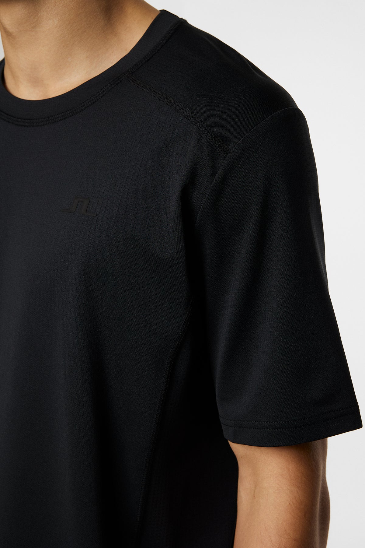 Tomas T-Shirt in Black by J.Lindeberg