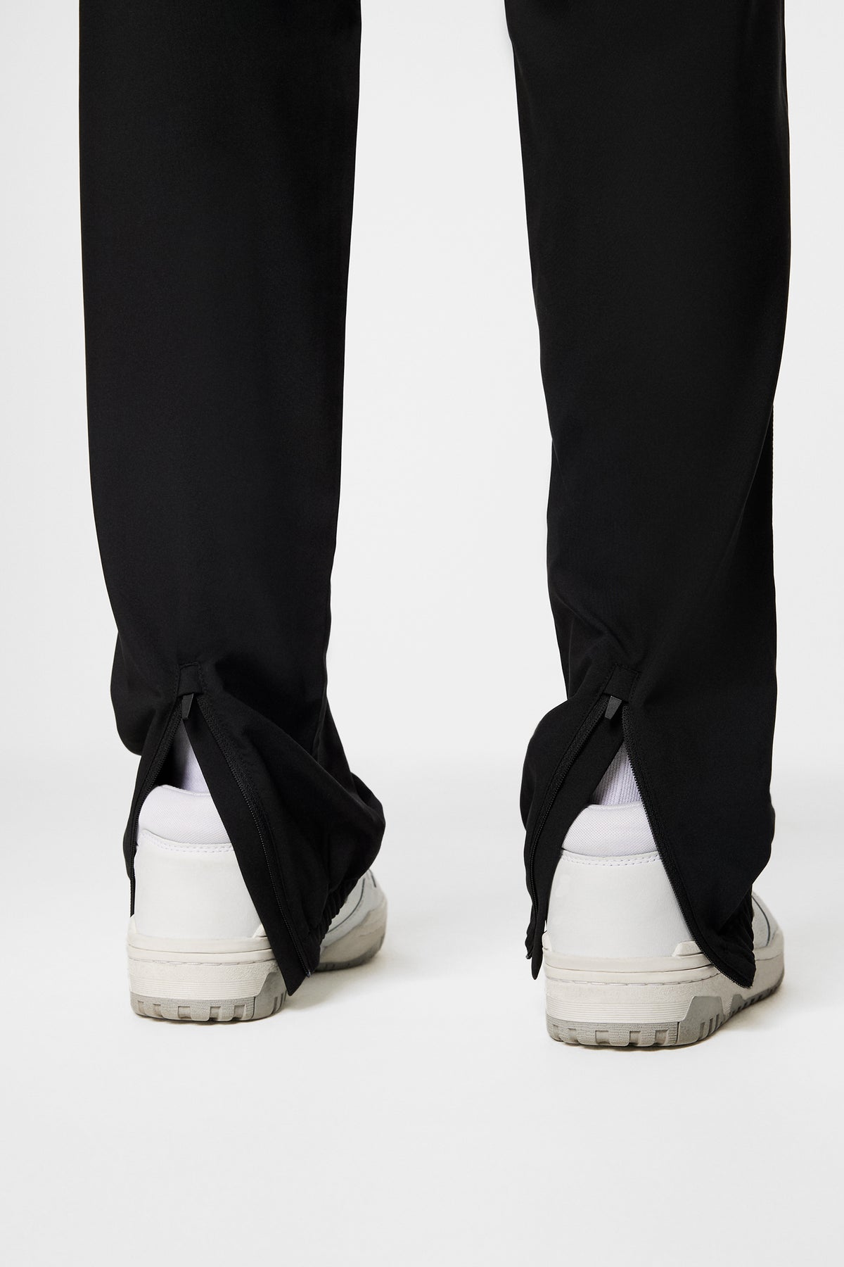 Novo Pro Pack Pant in Black by J.Lindeberg