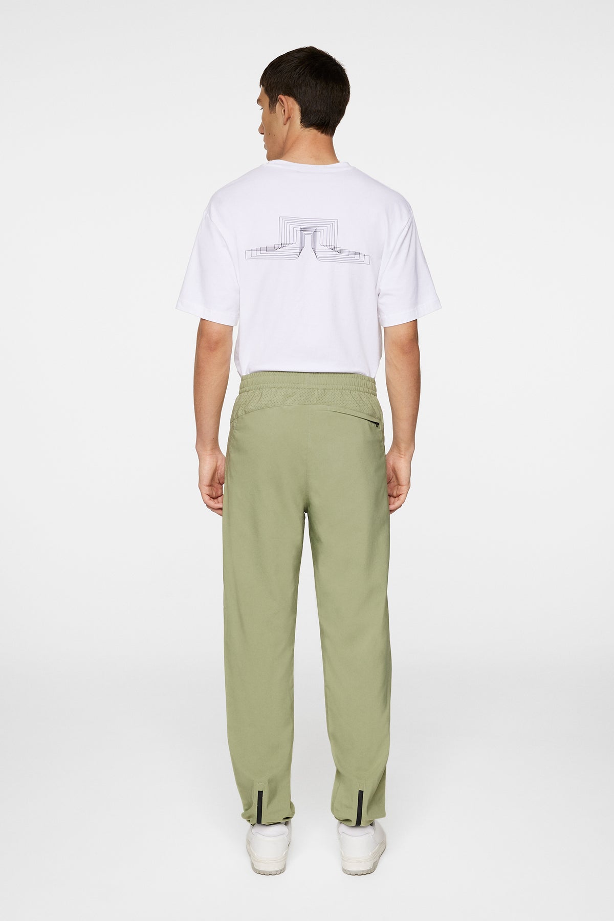 Novo Pro Pack Pant in Oil Green by J.Lindeberg