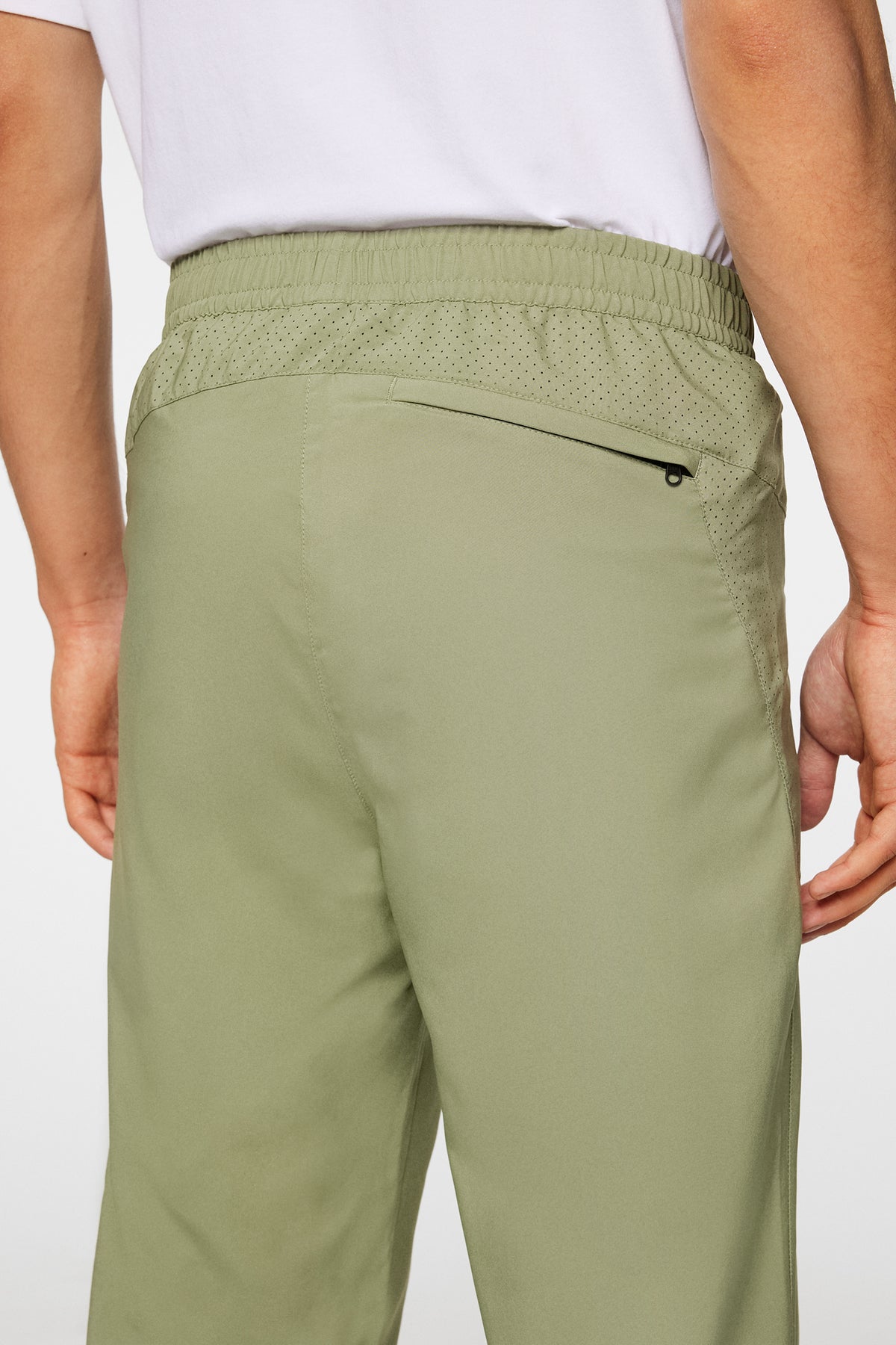 Novo Pro Pack Pant in Oil Green by J.Lindeberg