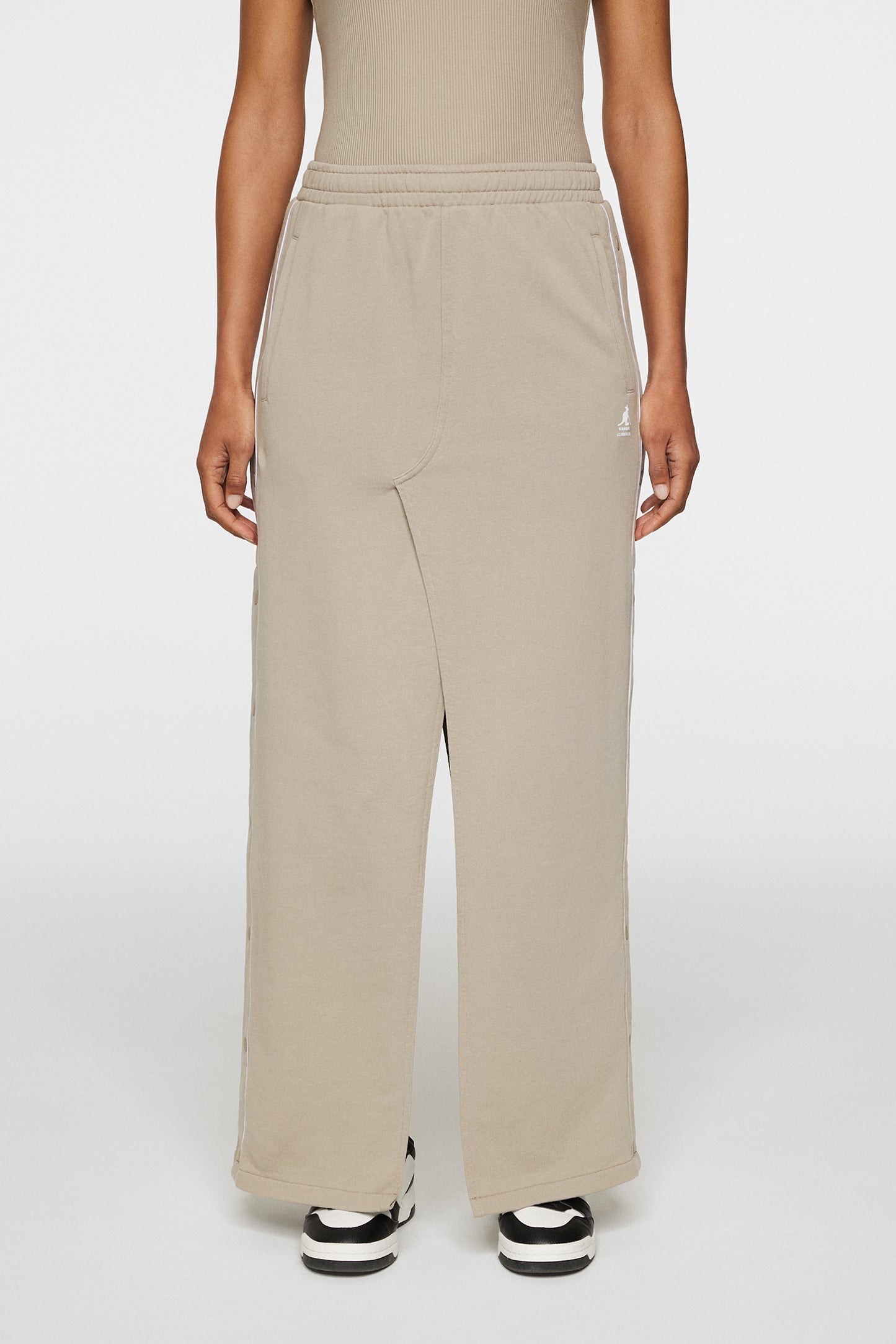 Lisa Sweat Skirt in Vintage Khaki by J.Lindeberg