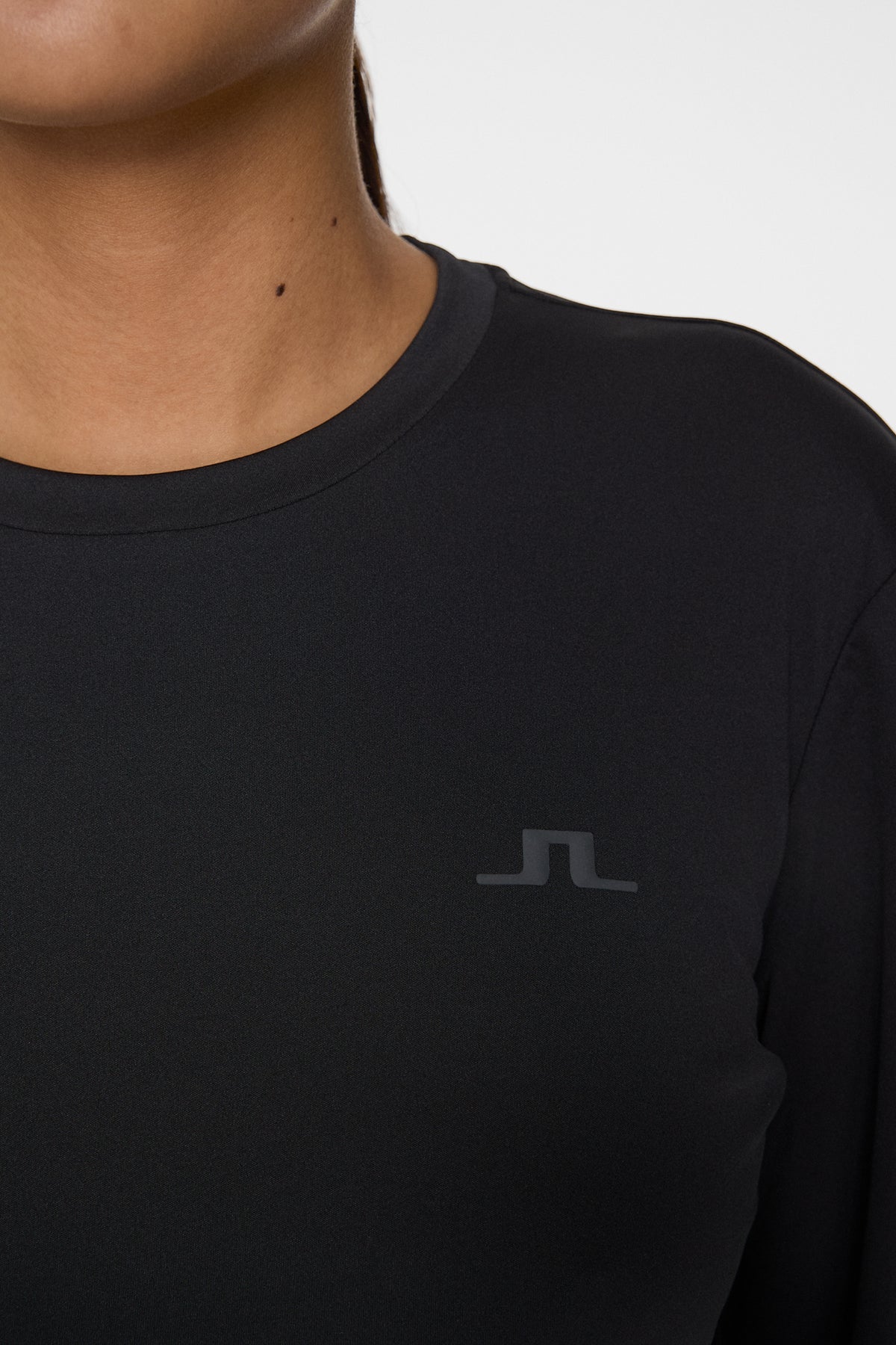 Ada LS T-shirt in Black by J.Lindeberg
