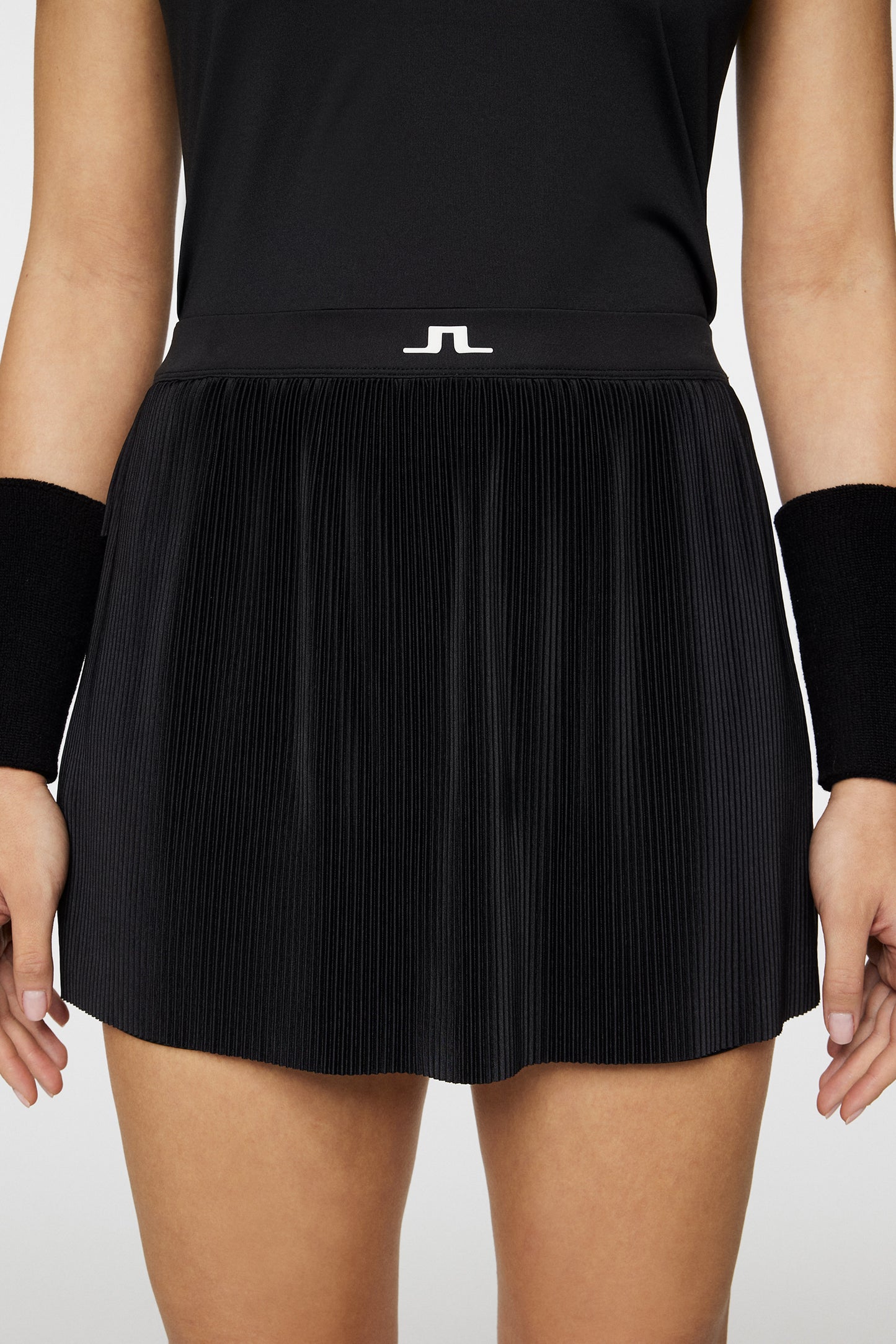 Svenja Skirt in Black by J.Lindeberg