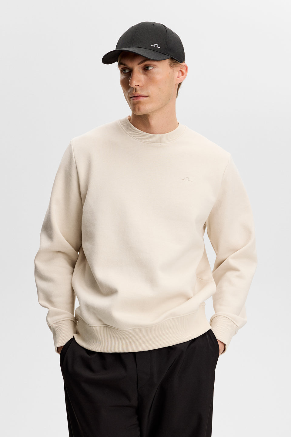 Alpha Crew Neck / Moonbeam