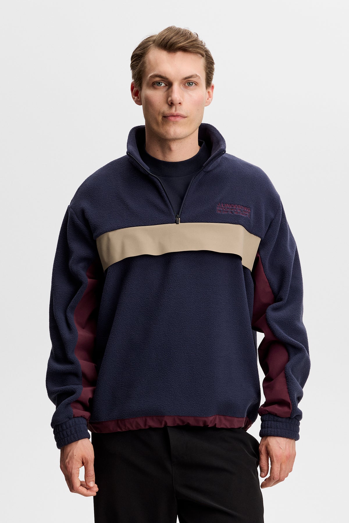 Quinn Hybrid Sweatshirt in JL Navy by J.Lindeberg