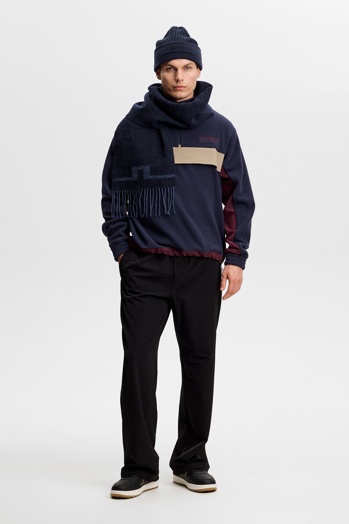 Quinn Hybrid Sweatshirt in JL Navy by J.Lindeberg