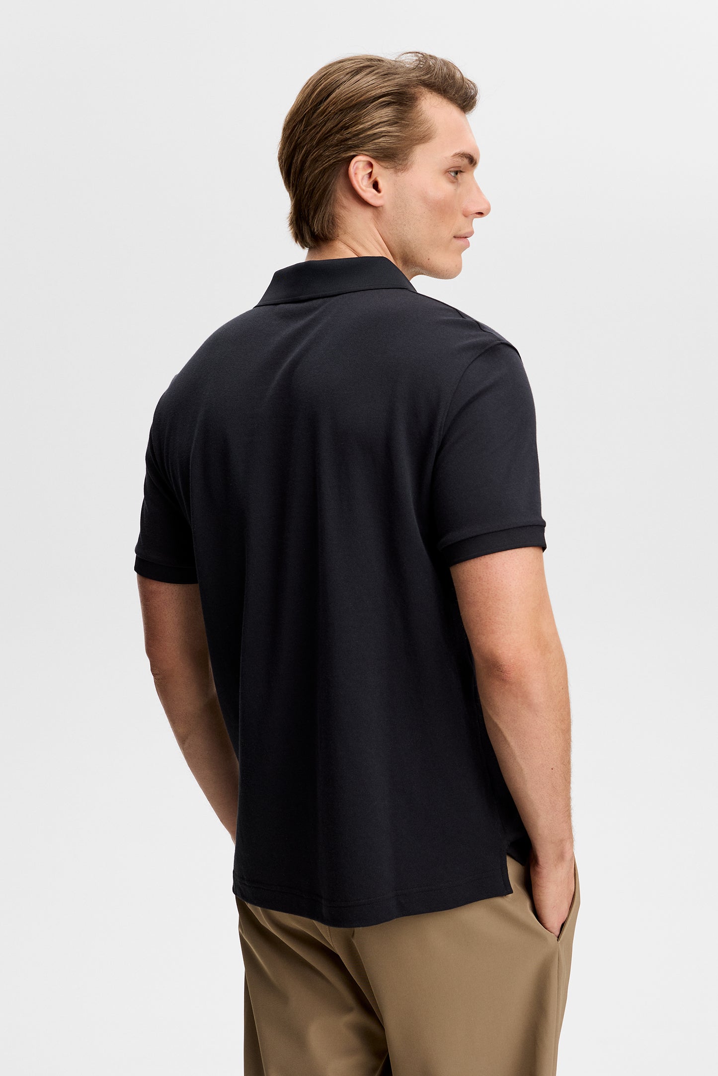 Verse Polo in Black by J.Lindeberg