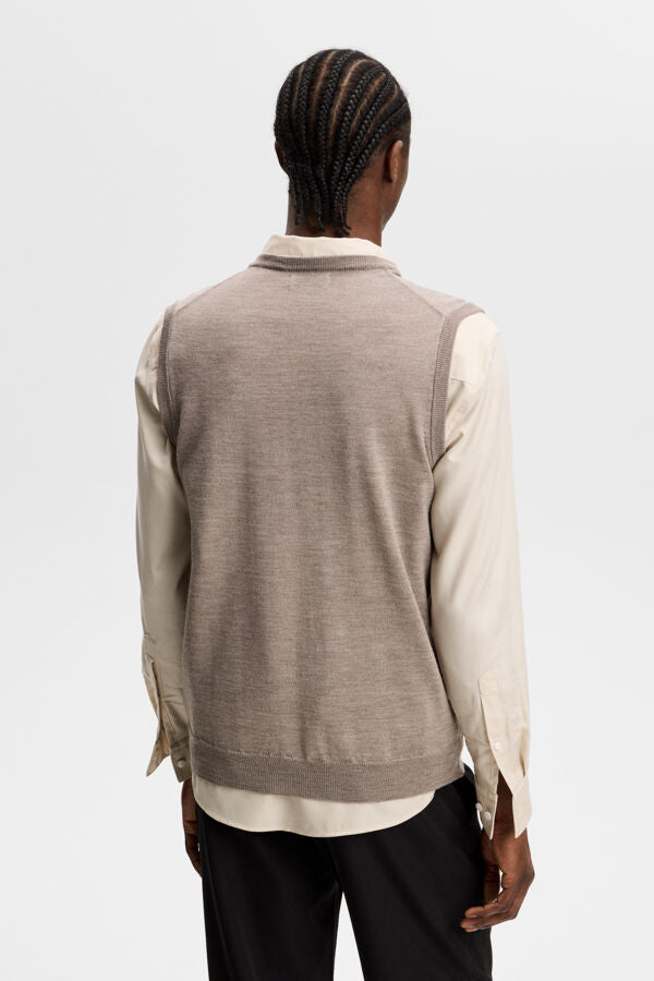 Liam Knitted Vest / Brindle Melange