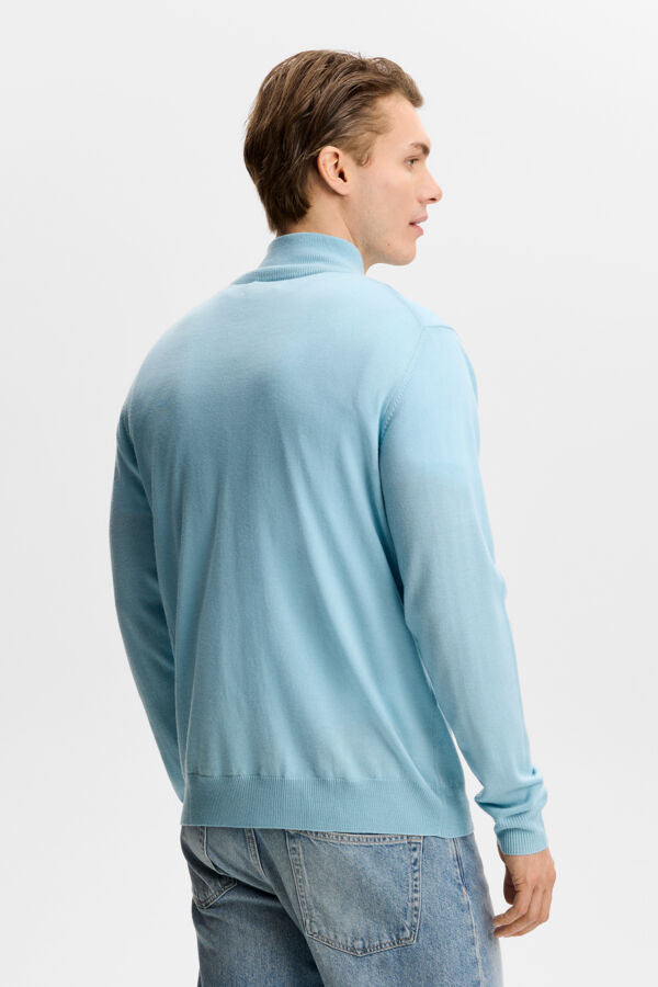 Kiyan Quarter Zip Sweater / Forget-Me-Not