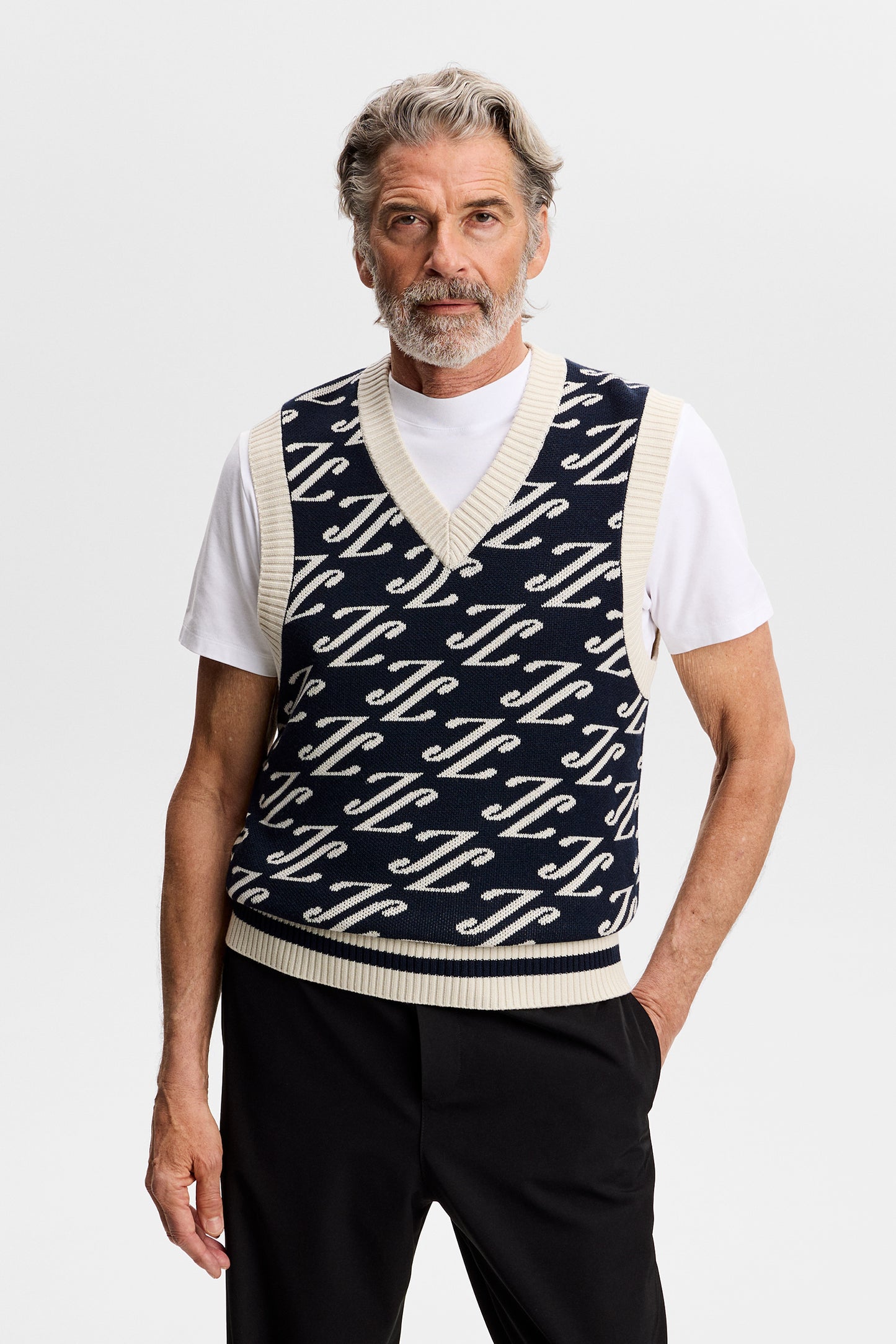 Anton Jacquard Knit Vest in Cardi Jacquard - JL Navy by J.Lindeberg