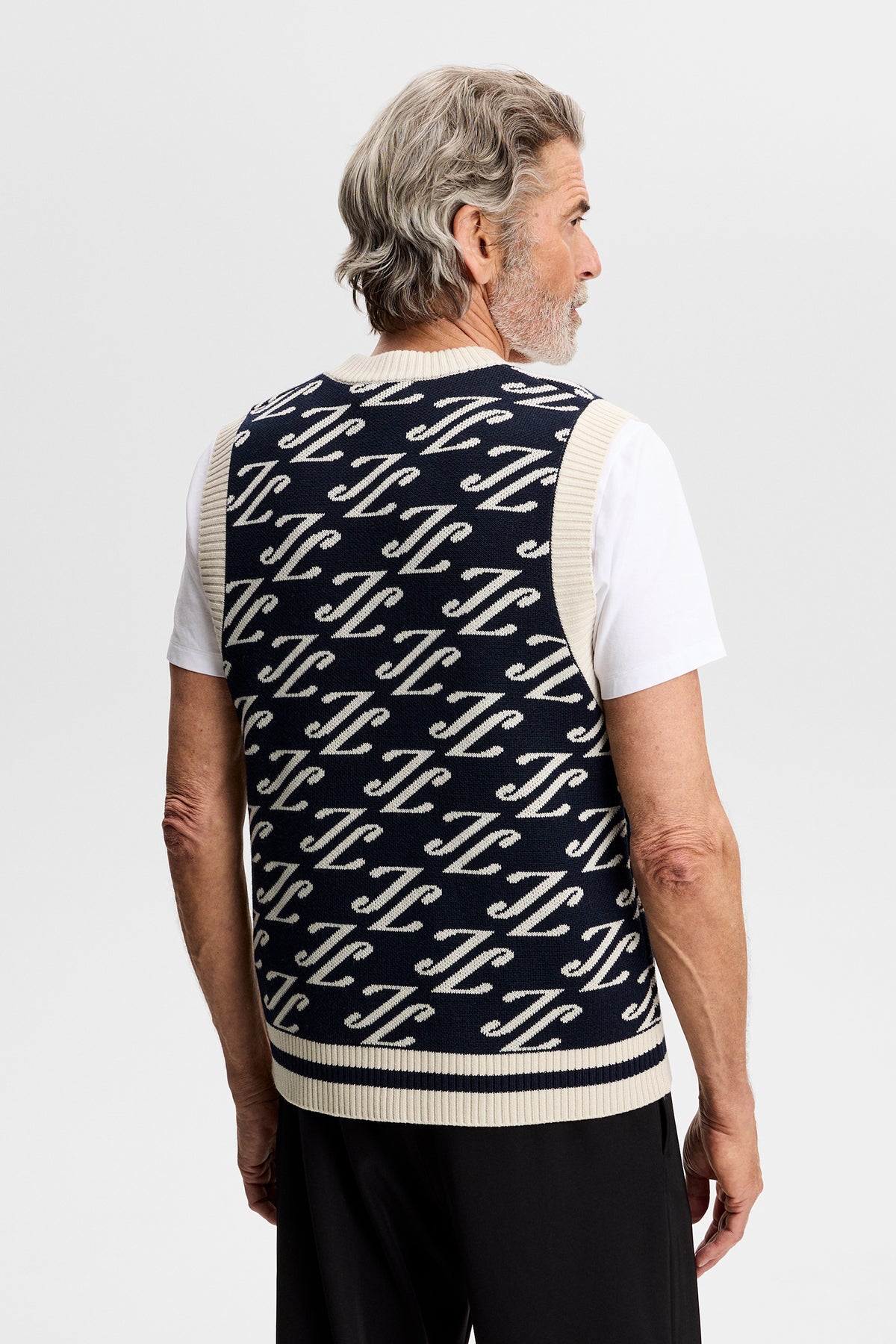 Anton Jacquard Knit Vest in Cardi Jacquard - JL Navy by J.Lindeberg