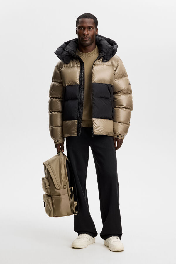 Creek Block Down Jacket / Black