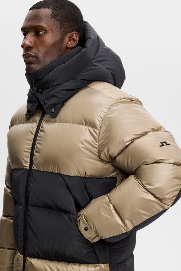 Creek Block Down Jacket / Black