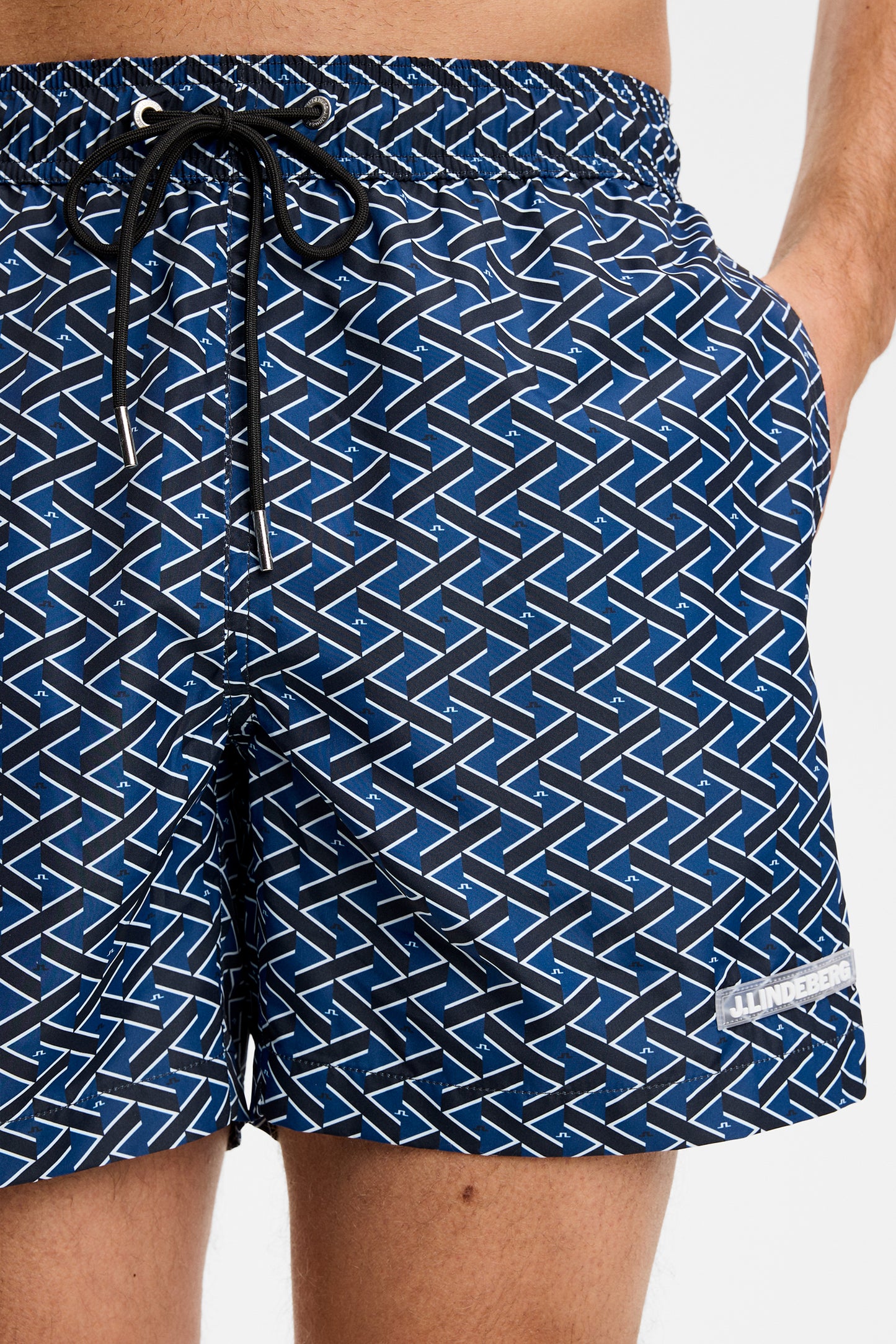Banks Ladder Print shorts in Ladder Estate Navy S by J.Lindeberg