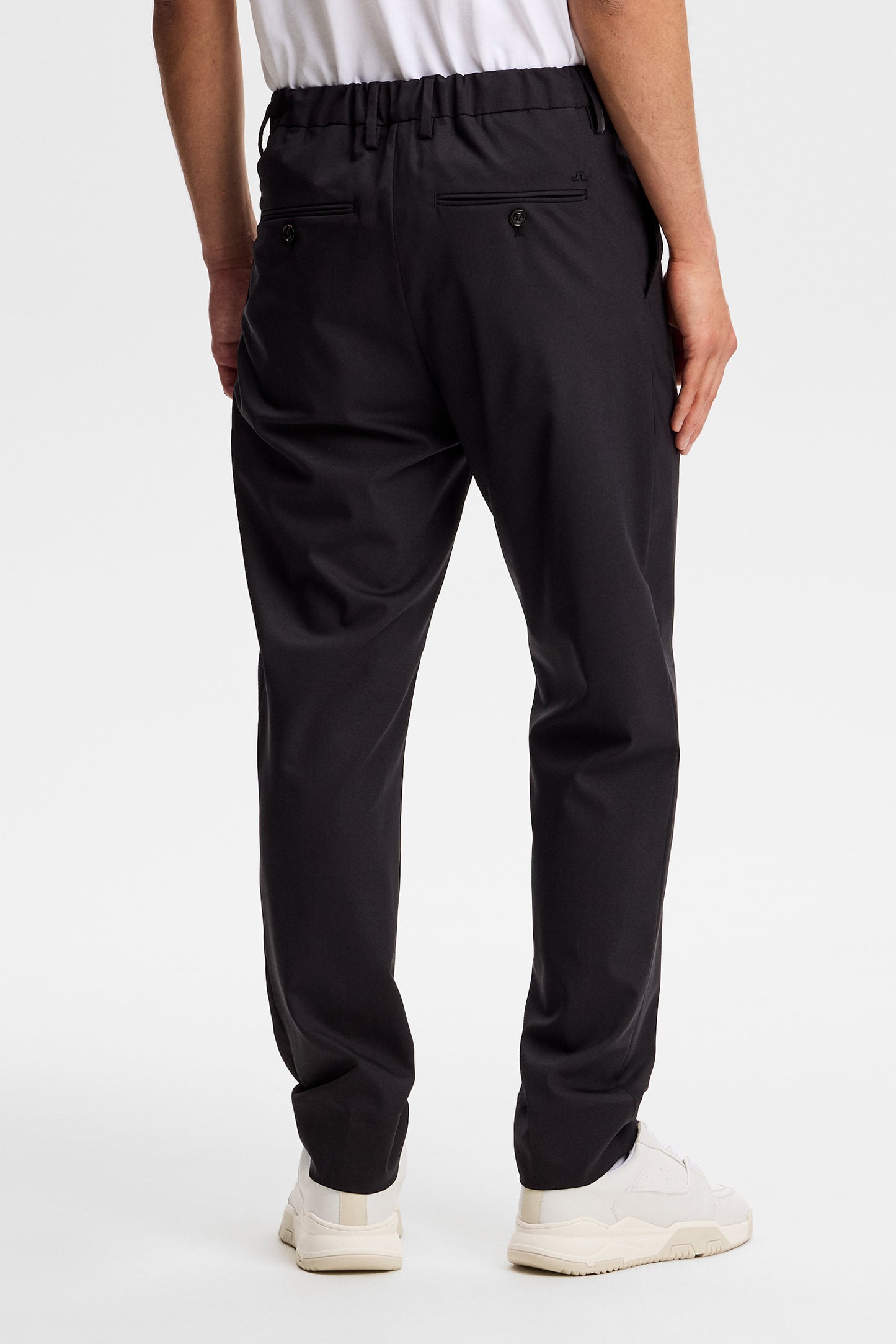 Harris Stretch Wool Pants in Black by J.Lindeberg