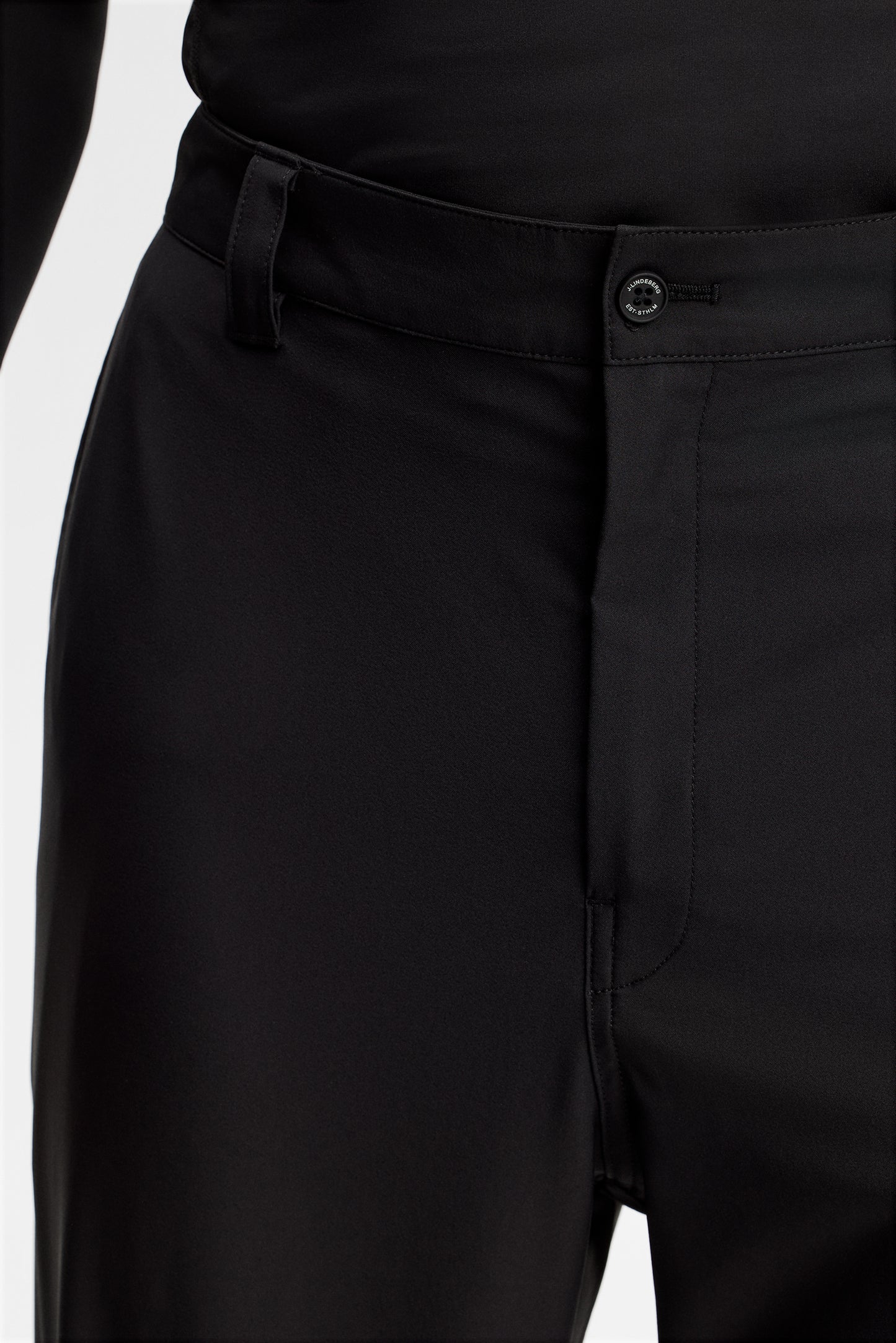 Devyn Pant in Black by J.Lindeberg