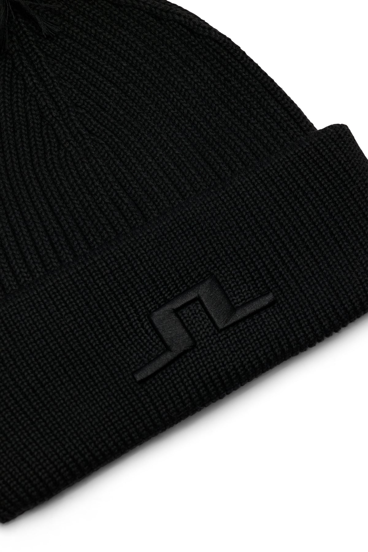 Aeris Beanie in Black by J.Lindeberg