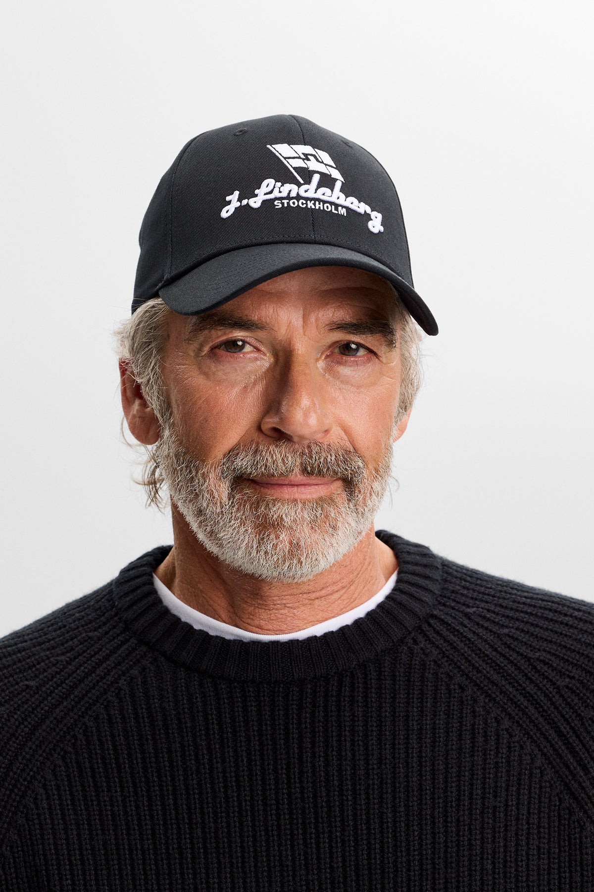 Travers Cap in Black by J.Lindeberg