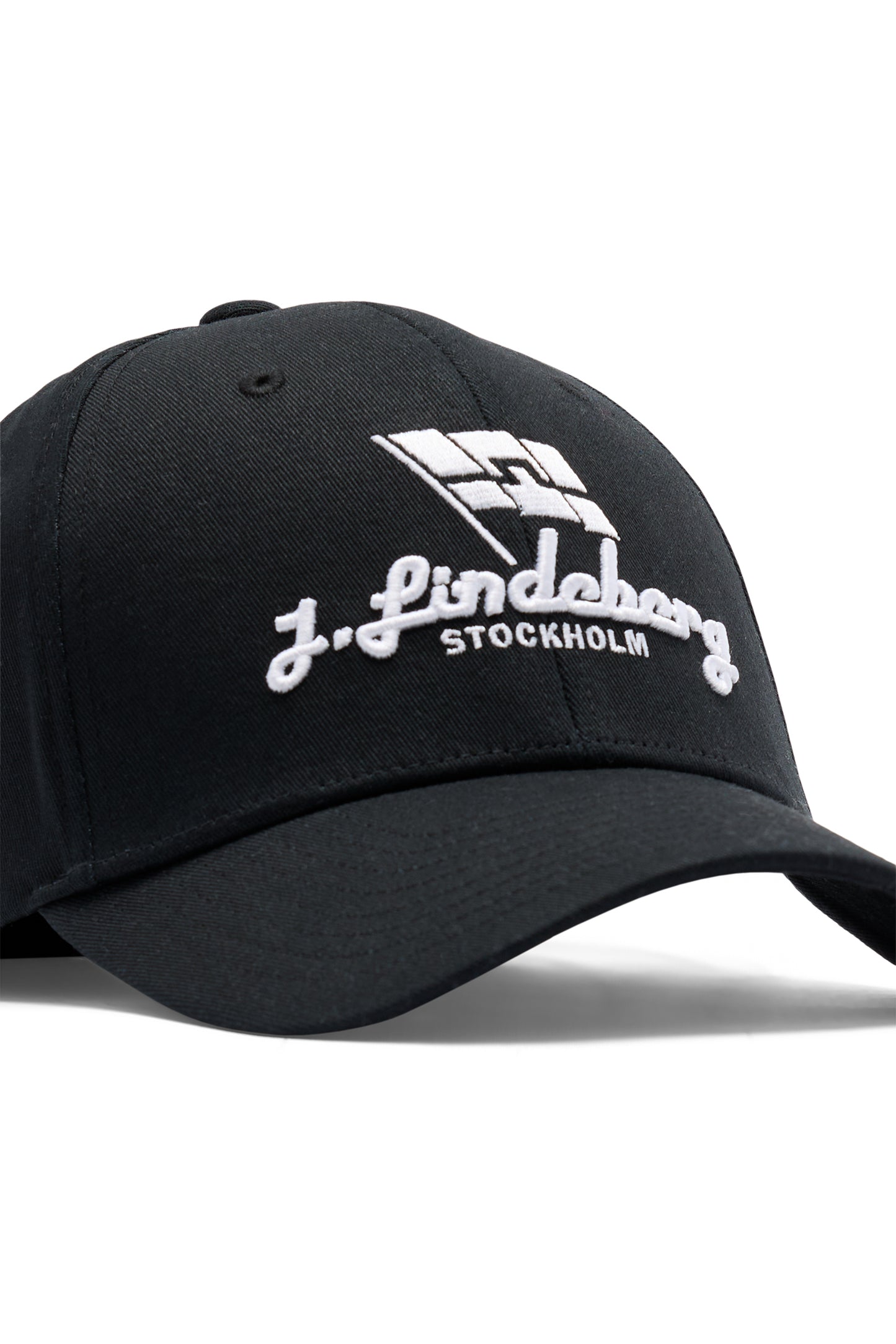 Travers Cap in Black by J.Lindeberg