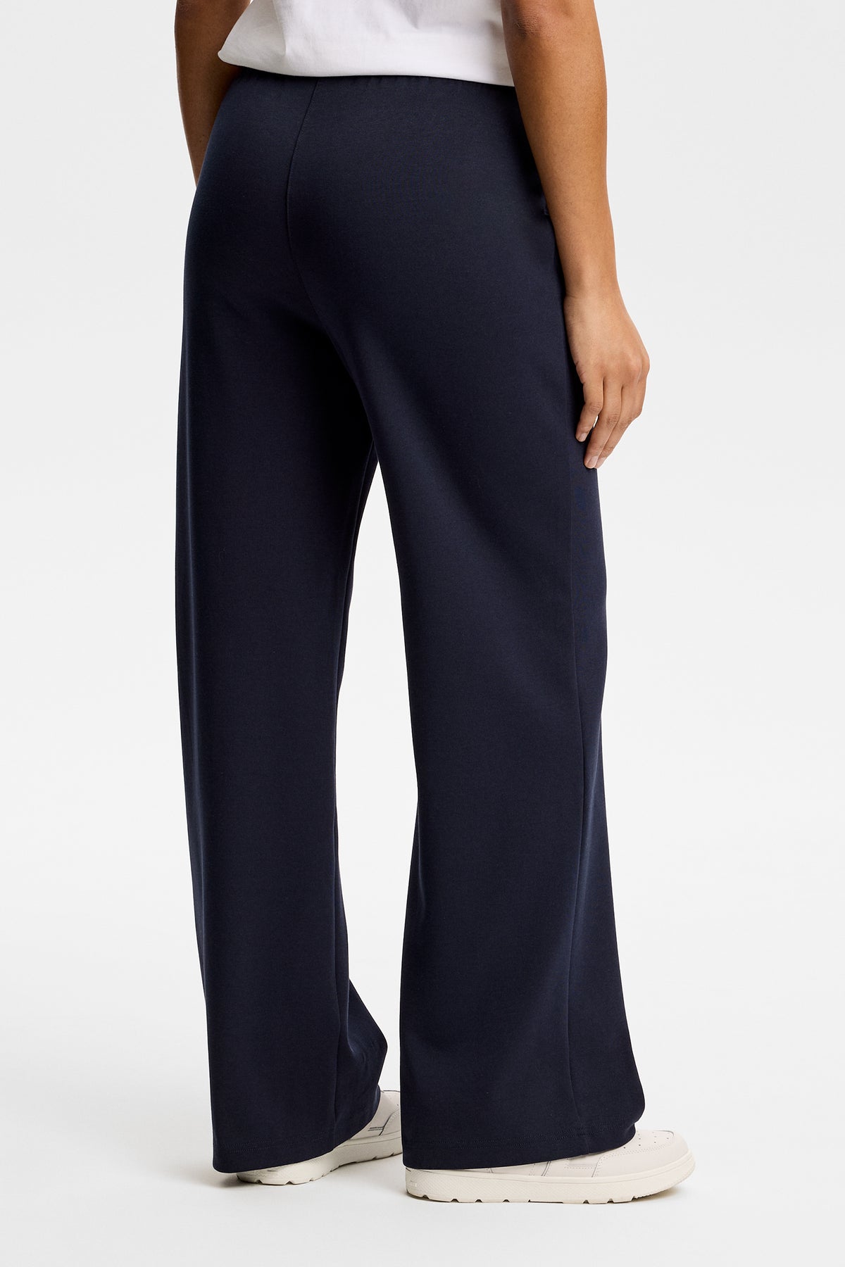 Cove Sweatpants in JL Navy by J.Lindeberg
