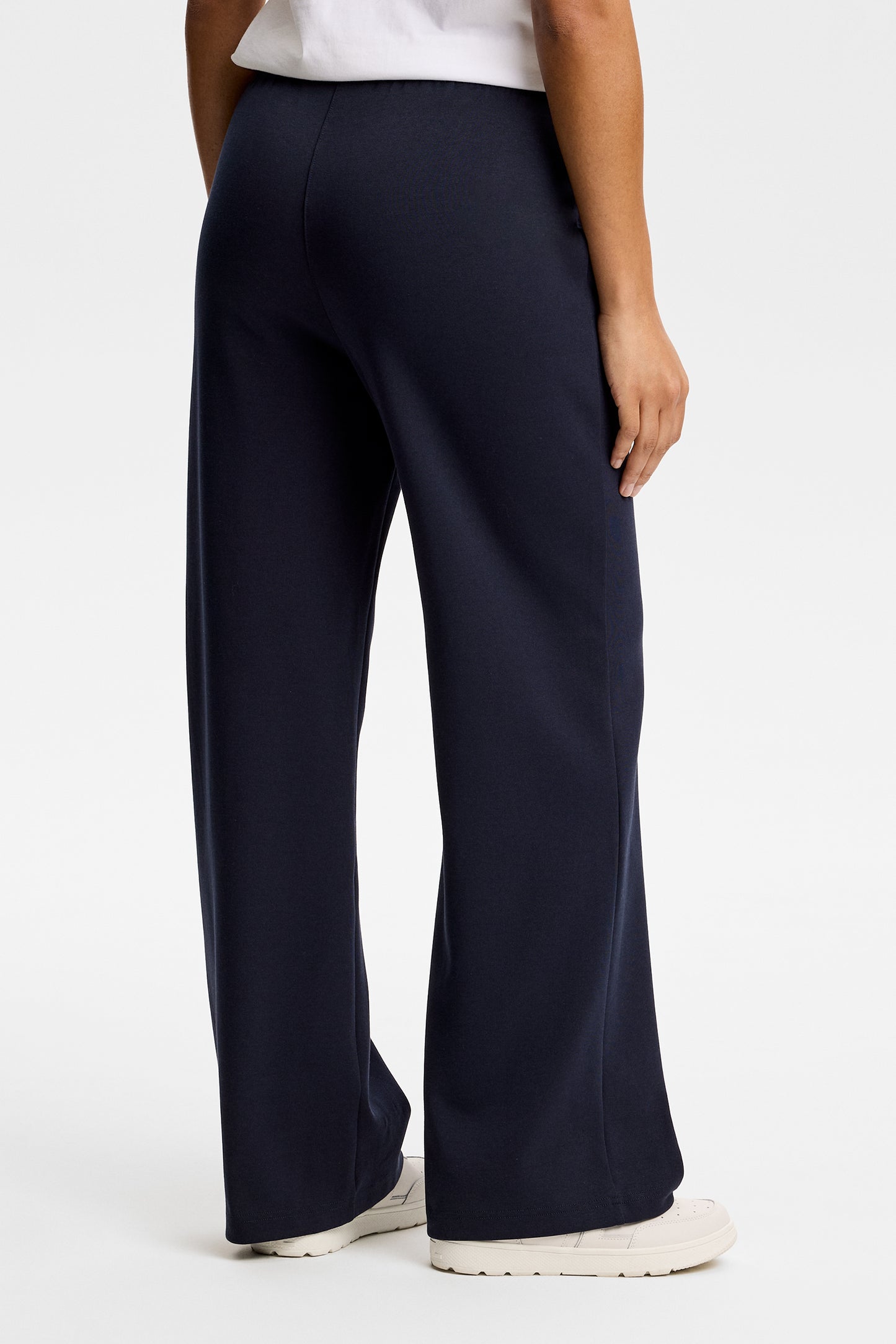 Cove Sweatpants in JL Navy by J.Lindeberg