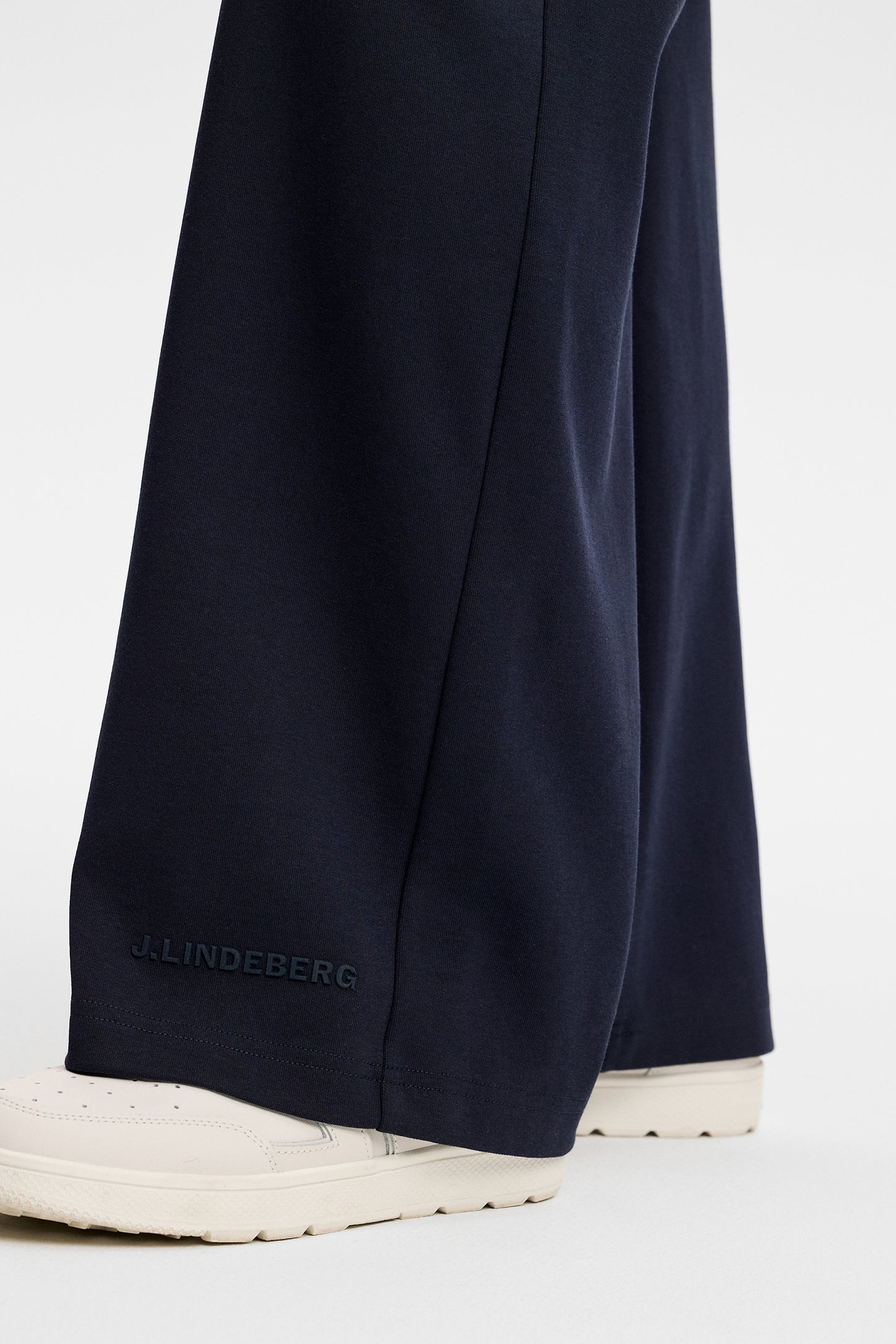 Cove Sweatpants in JL Navy by J.Lindeberg