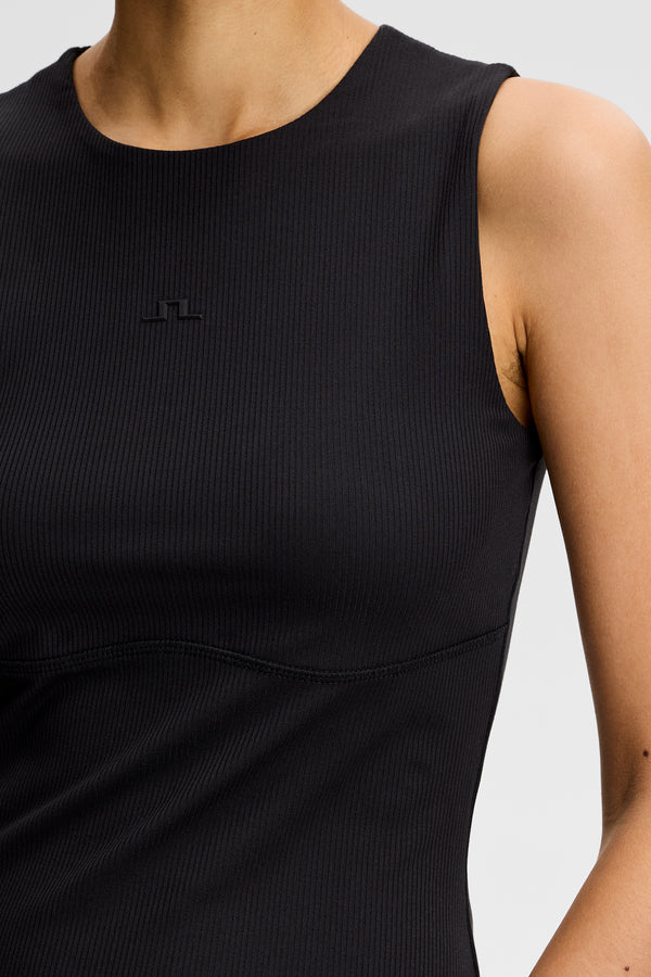 Hannah Sleeveless Top / Black