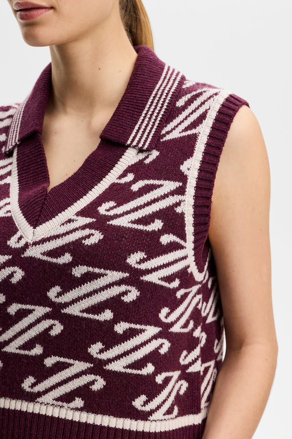 Phoebe Jacquard Knit Vest / Cardi Jacquard - Winetasting