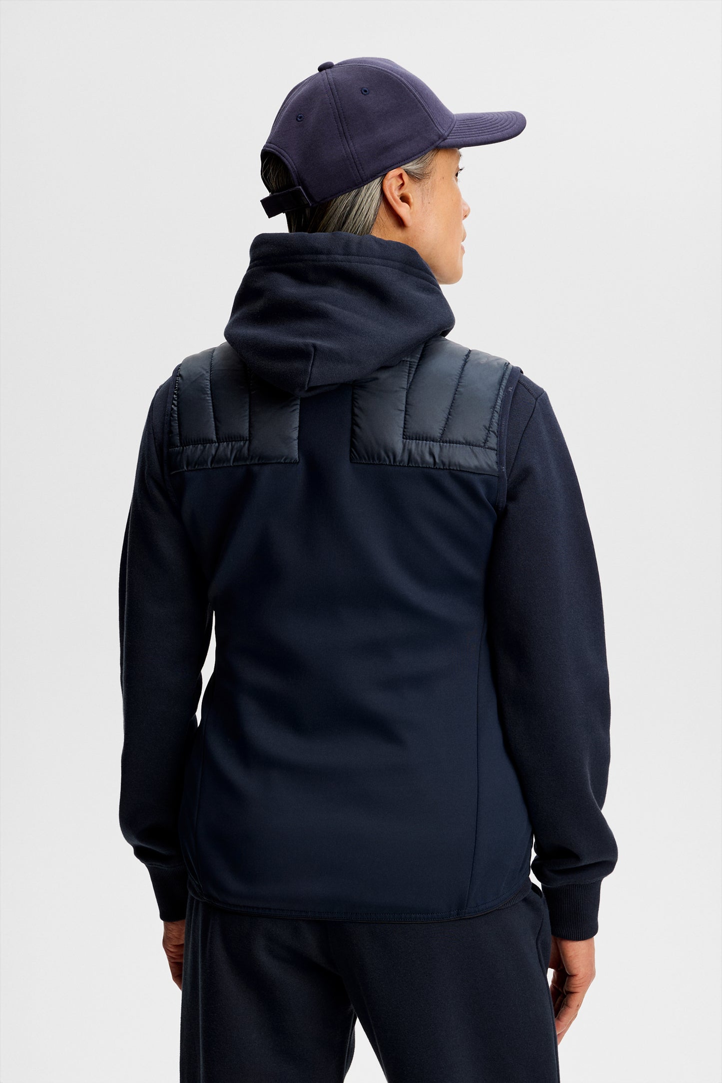 Holma Quilt Hybrid Vest in JL Navy by J.Lindeberg