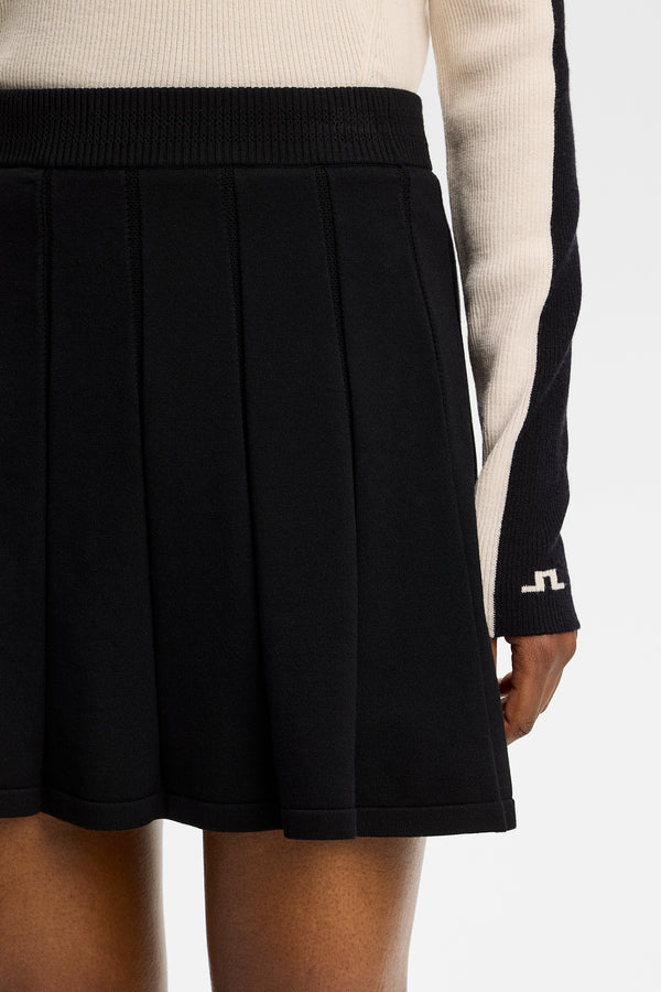 Betty Knit Skirt / Black