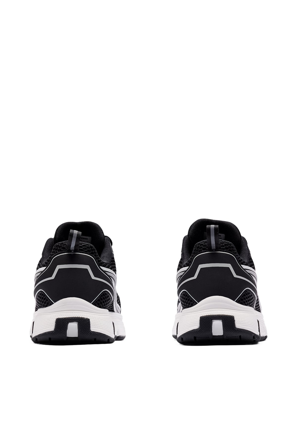Vent 500 Sport Sneaker W in Black by J.Lindeberg