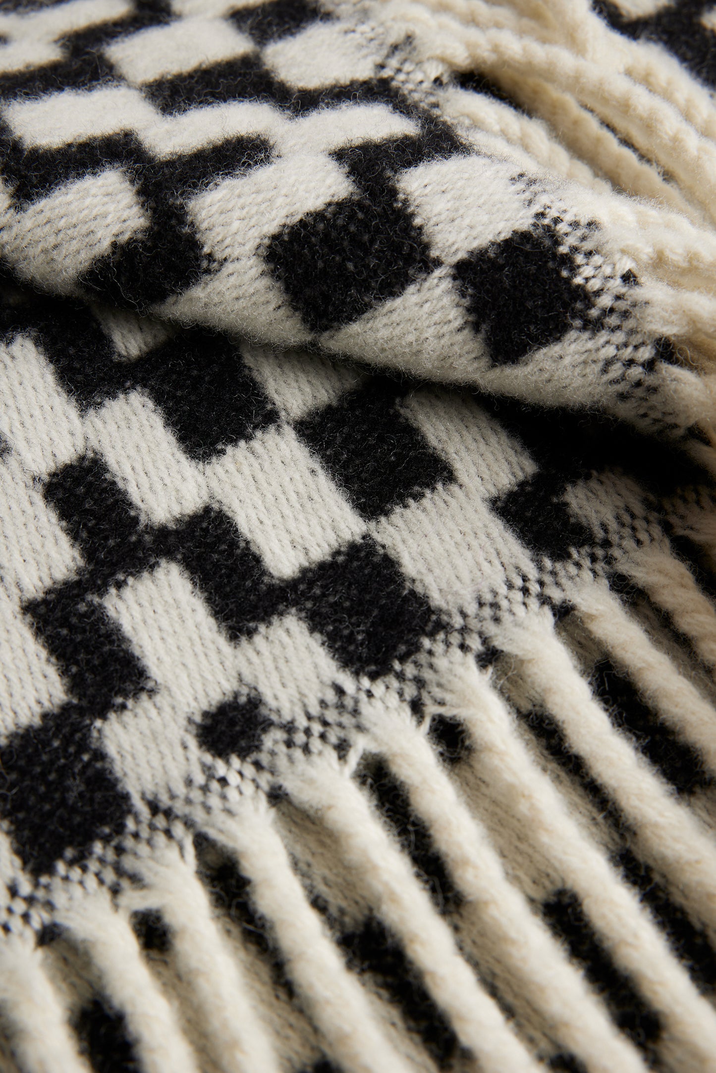 Jared Scarf in Black by J.Lindeberg