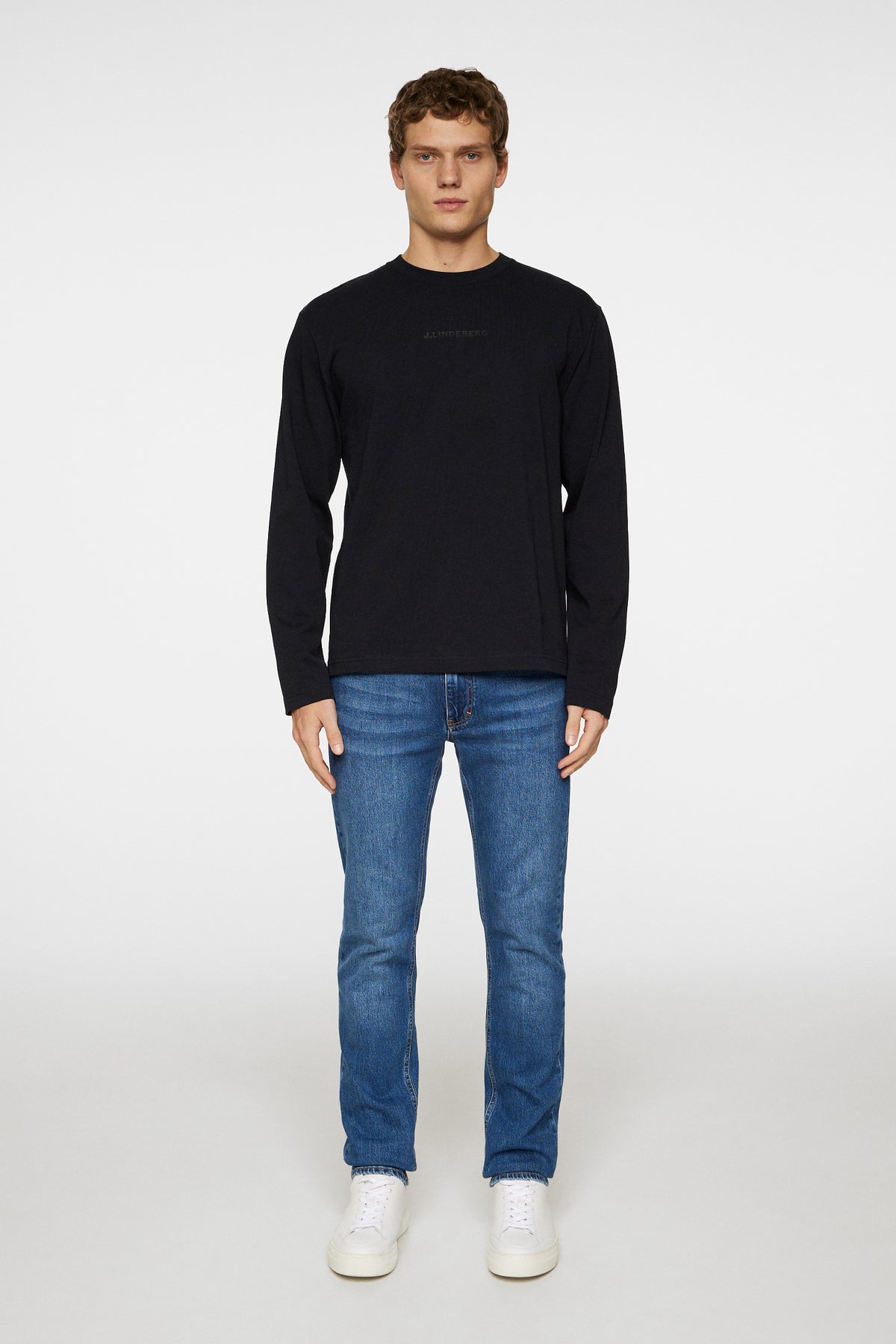 Hale Logo Longsleeve T-shirt in Black by J.Lindeberg