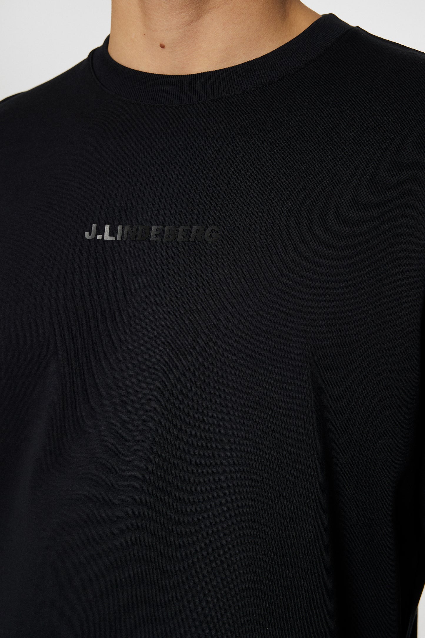 Hale Logo Longsleeve T-shirt in Black by J.Lindeberg