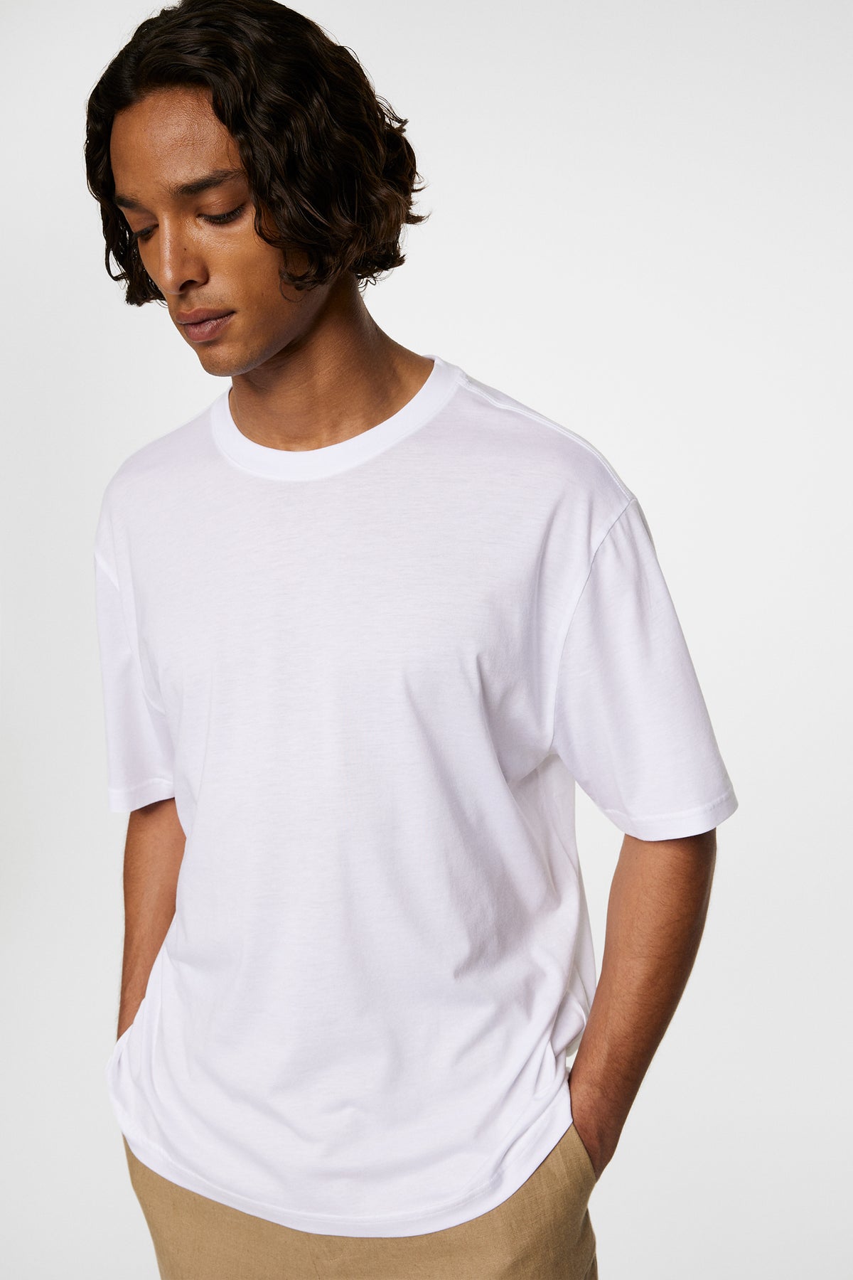 Hale Light Lyocell T-shirt in White by J.Lindeberg