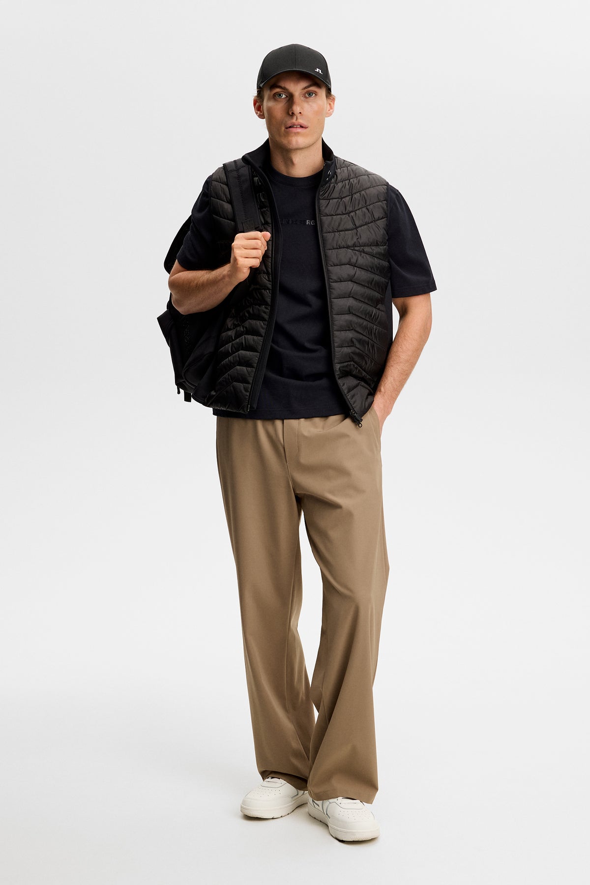 Hale Heavy Logo T-shirt in Black by J.Lindeberg