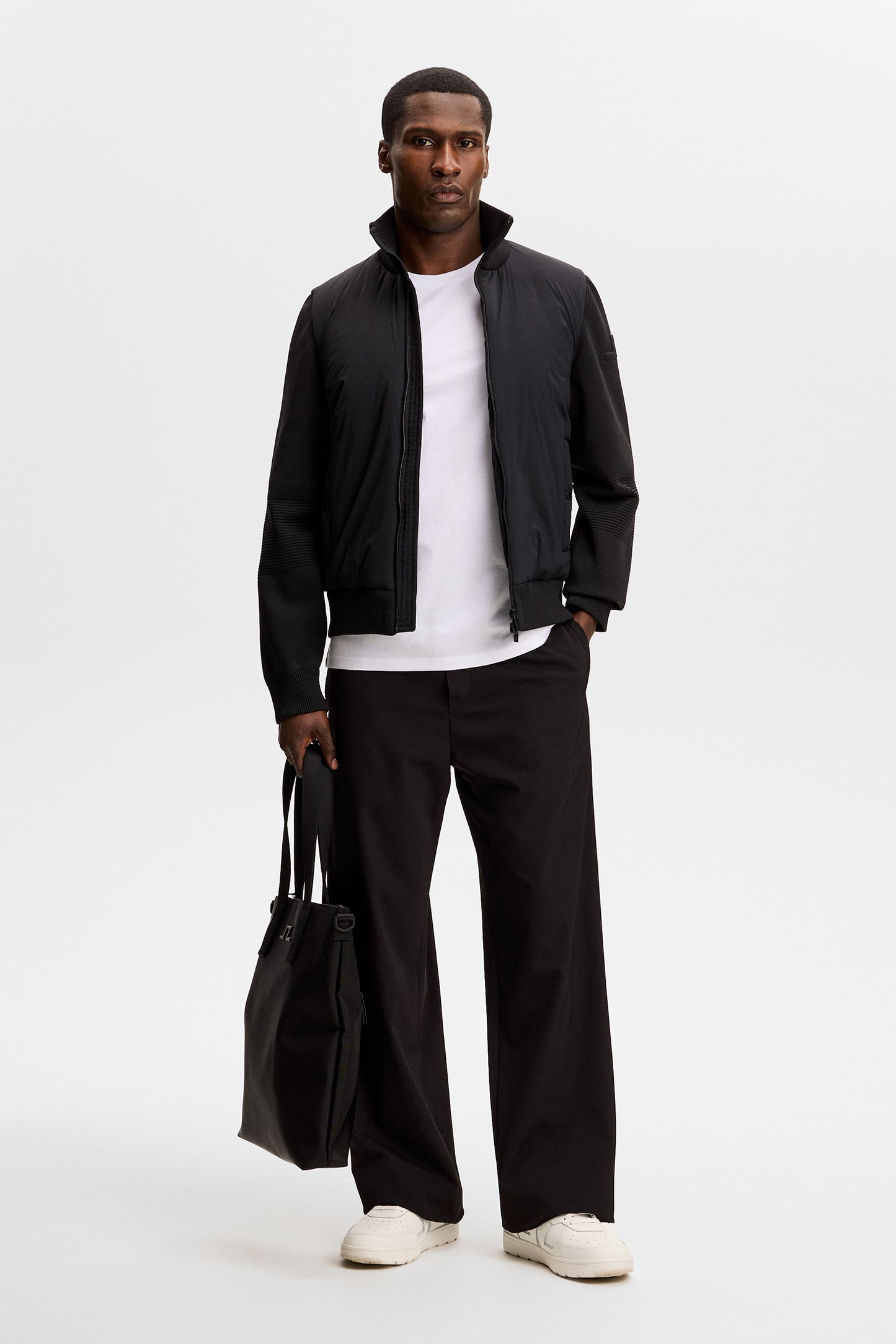 Sid Basic T-Shirt in White by J.Lindeberg