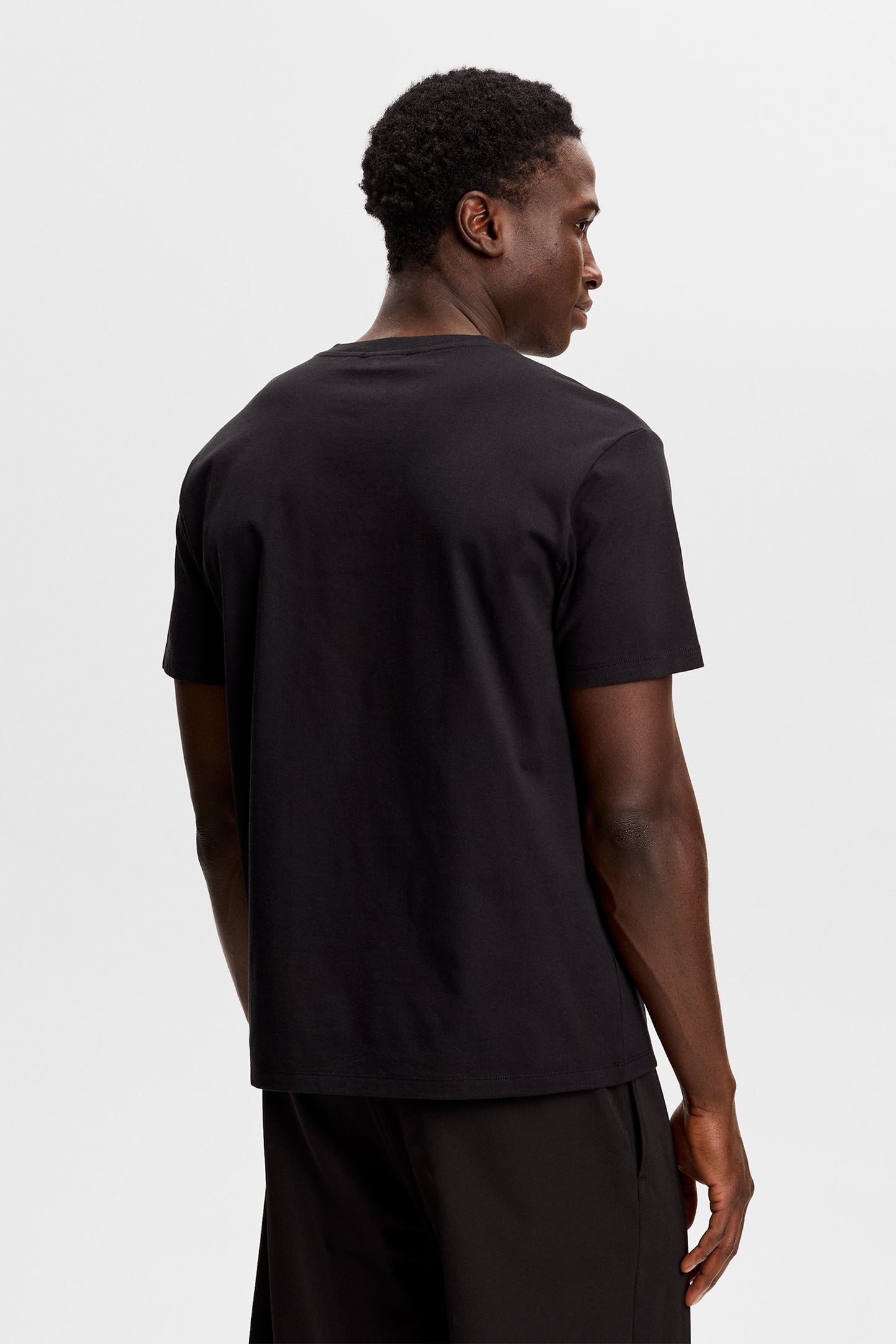 Sid Basic T-Shirt in Black by J.Lindeberg