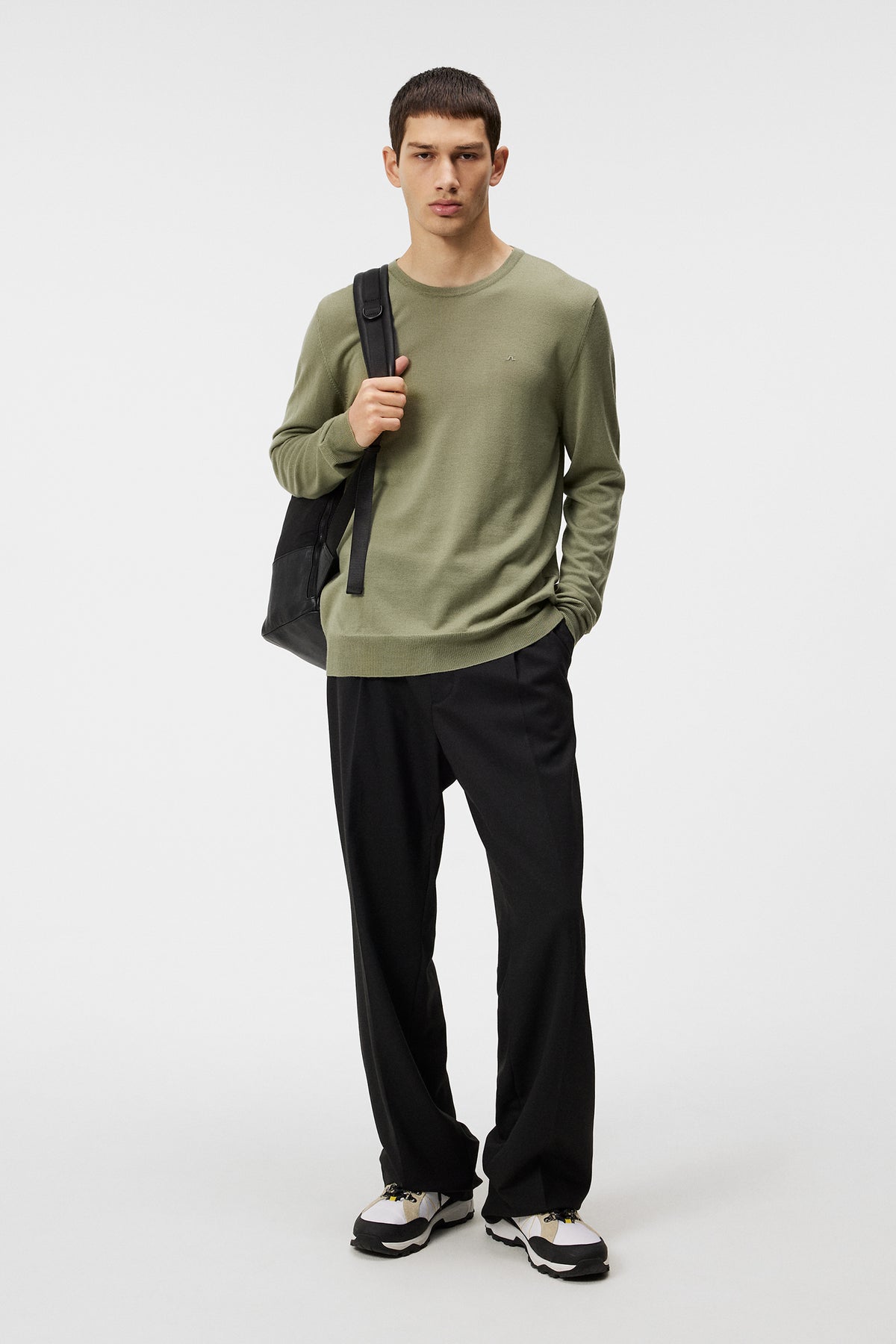 Lyle Light Merino Sweater / Oil Green – J.LINDEBERG