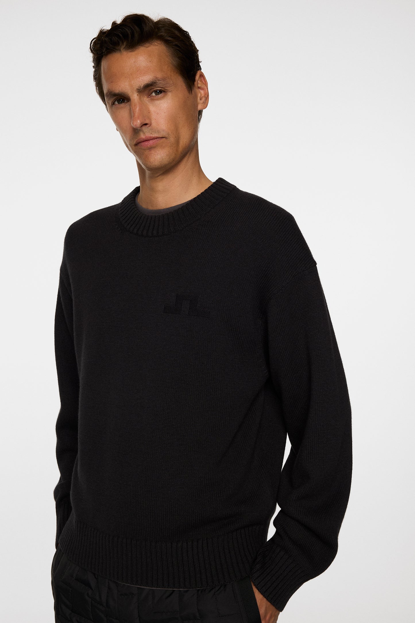 Eddy Cotton Wool Crew Neck in Black by J.Lindeberg