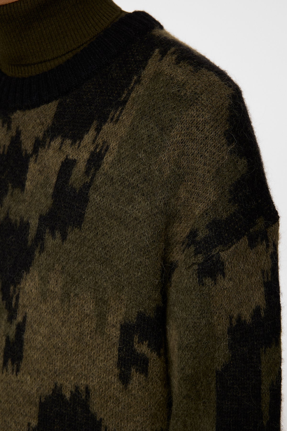 Nate Graphic Jacquard Knit in Forest Green by J.Lindeberg