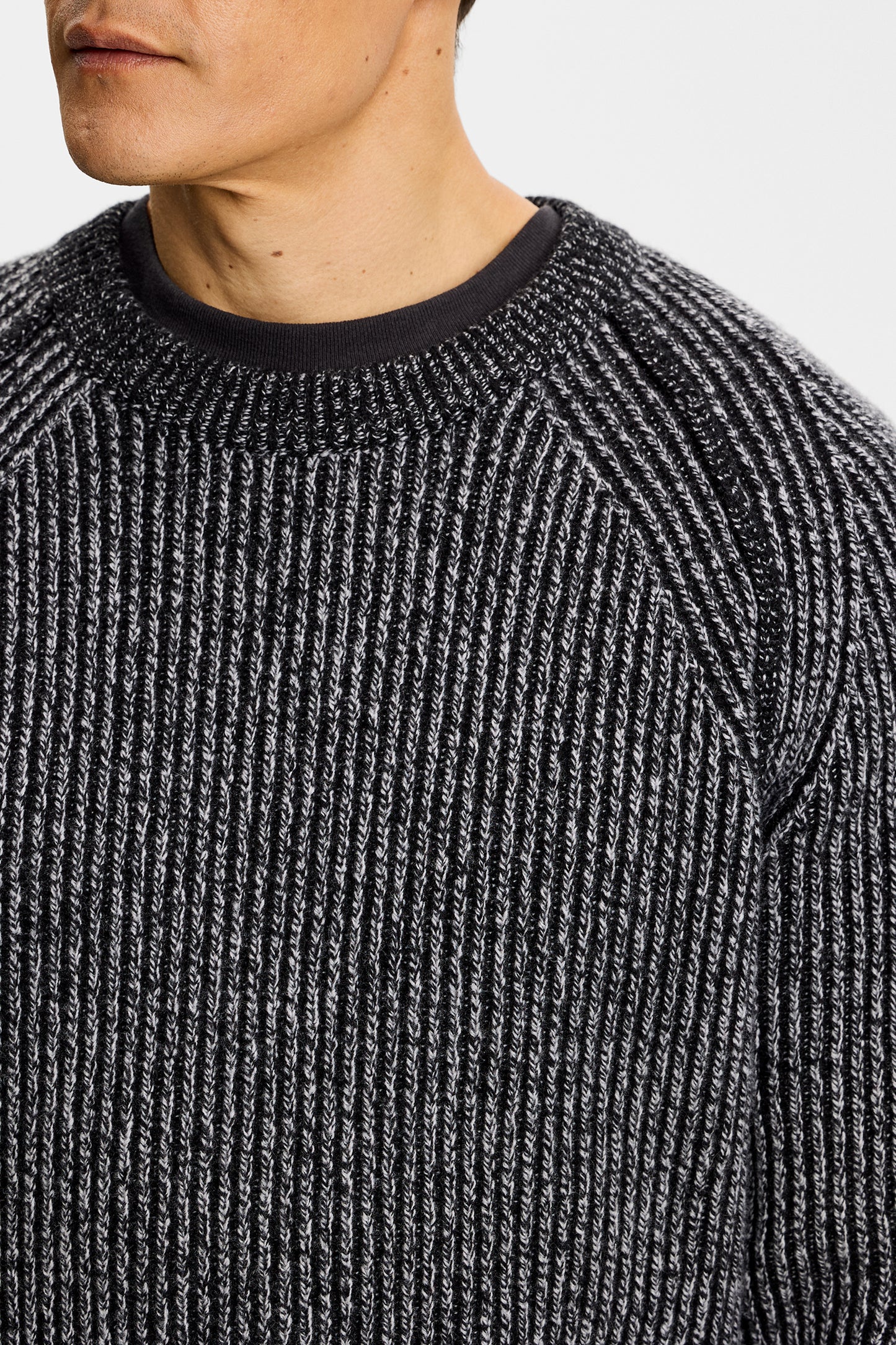 Fred Knitted Crew Neck in Dark Grey Melange by J.Lindeberg