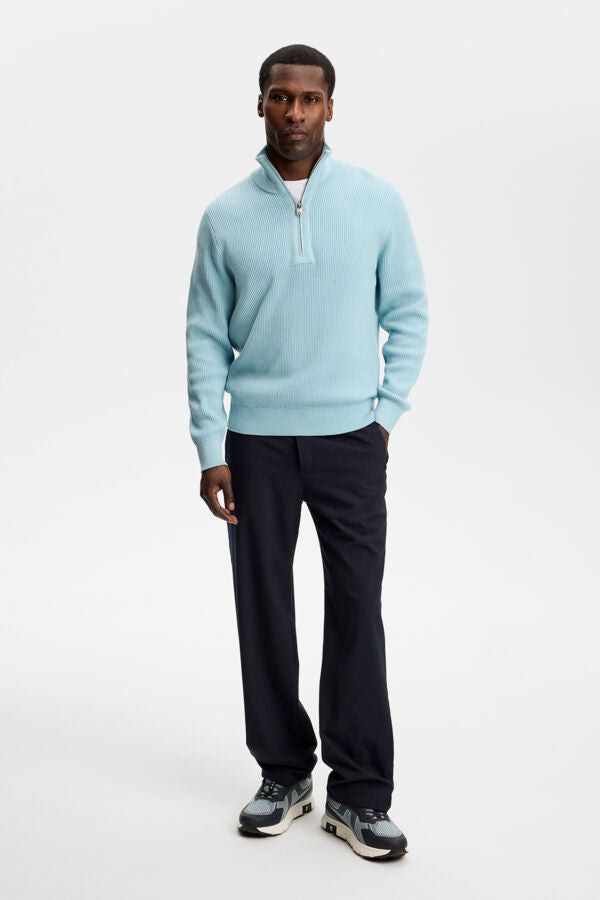 Alex Half Zip Knitted Sweater / Forget-Me-Not