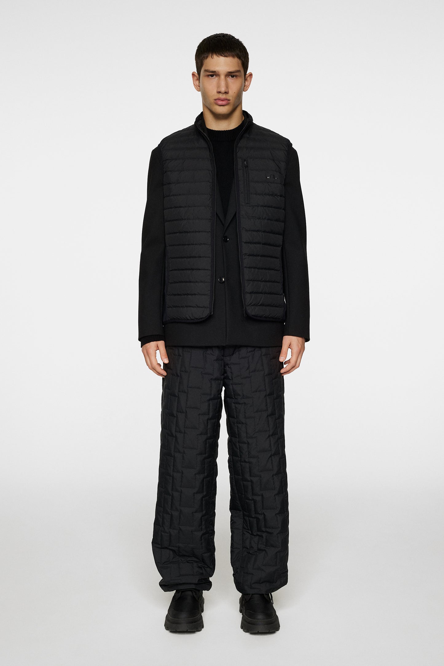 Pace Down liner Vest in Black by J.Lindeberg