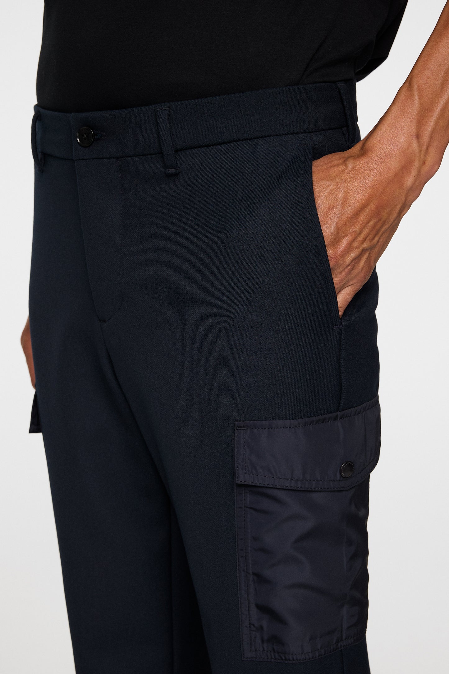 Ched Cargo Pants in JL Navy by J.Lindeberg