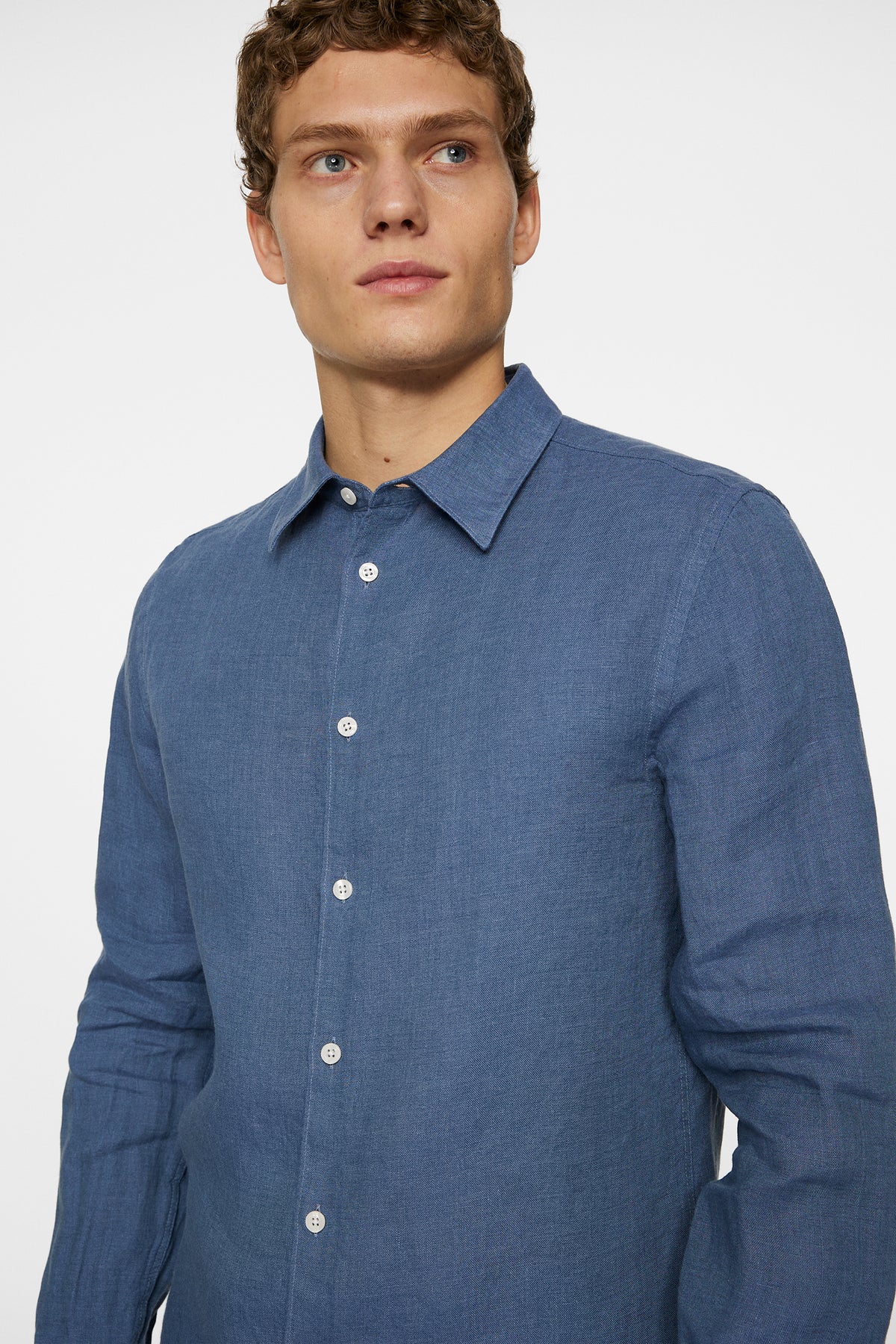Slim LS Linen Melange Shirt in Rain Washed by J.Lindeberg