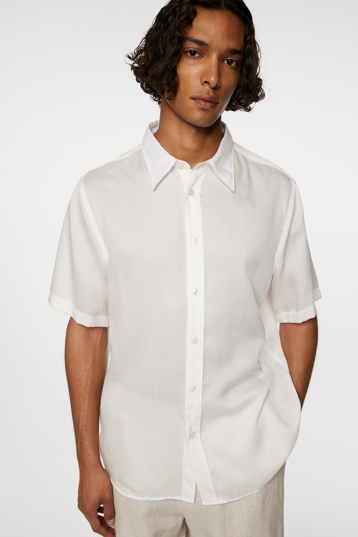 Reg SS Light Tencel Shirt in Cloud White by J.Lindeberg