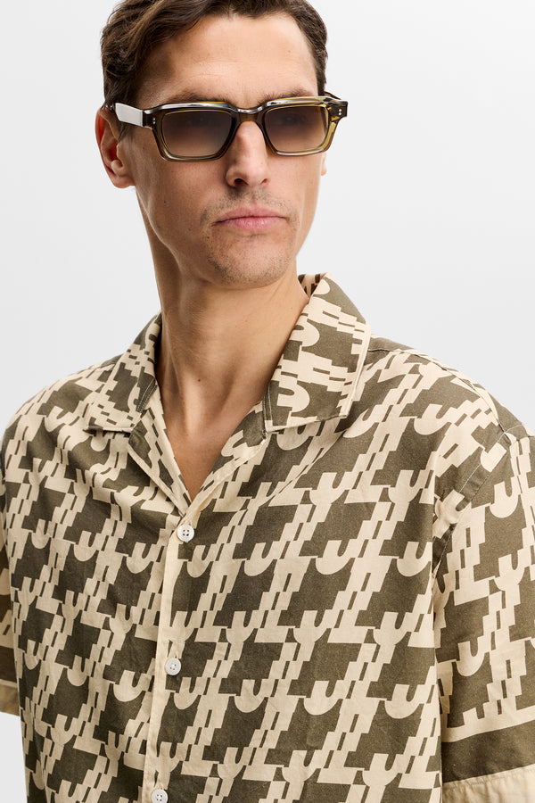 Ellis Border Resort Shirt / JL Glitch Kalamata